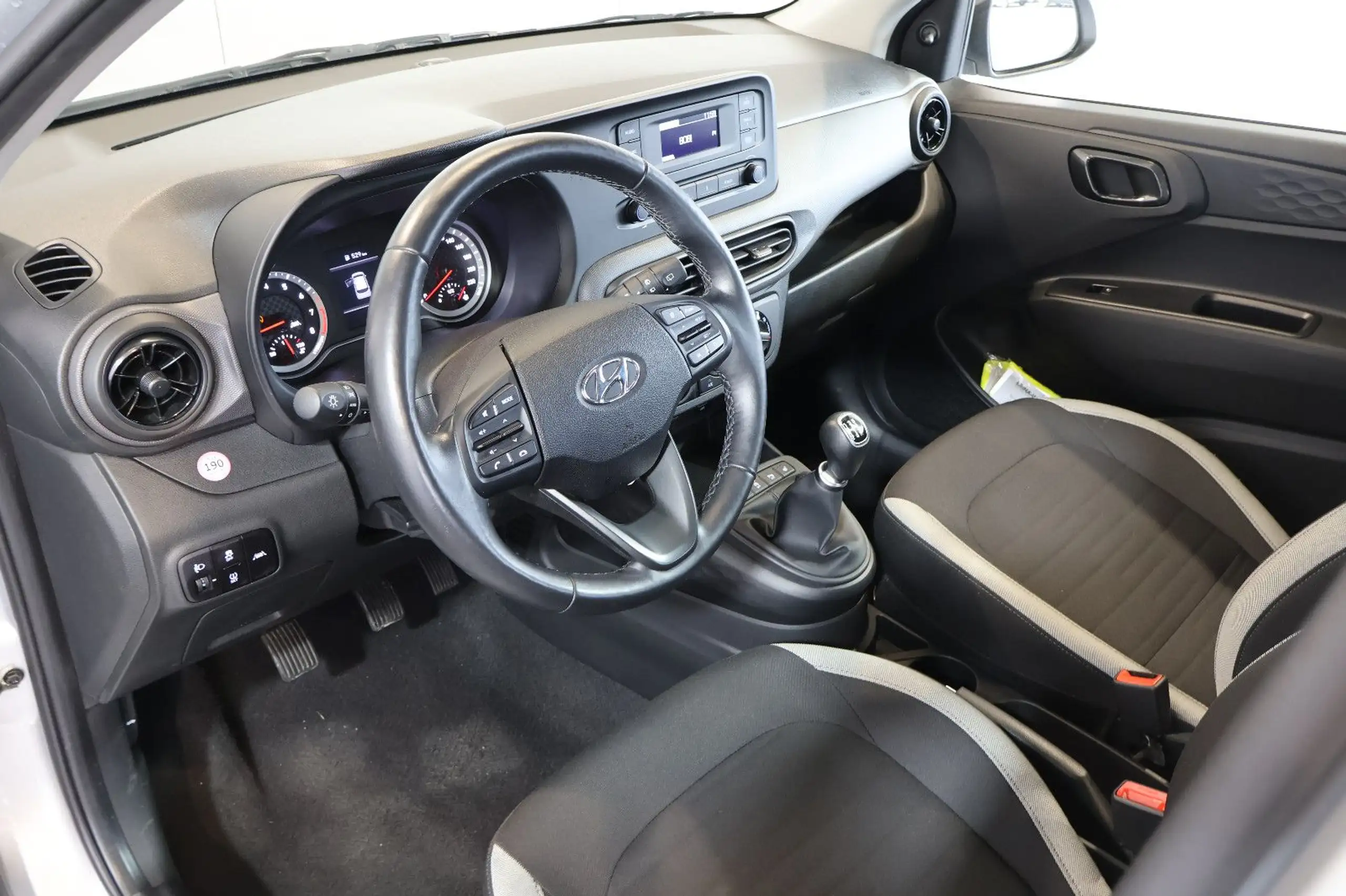 Hyundai - i10