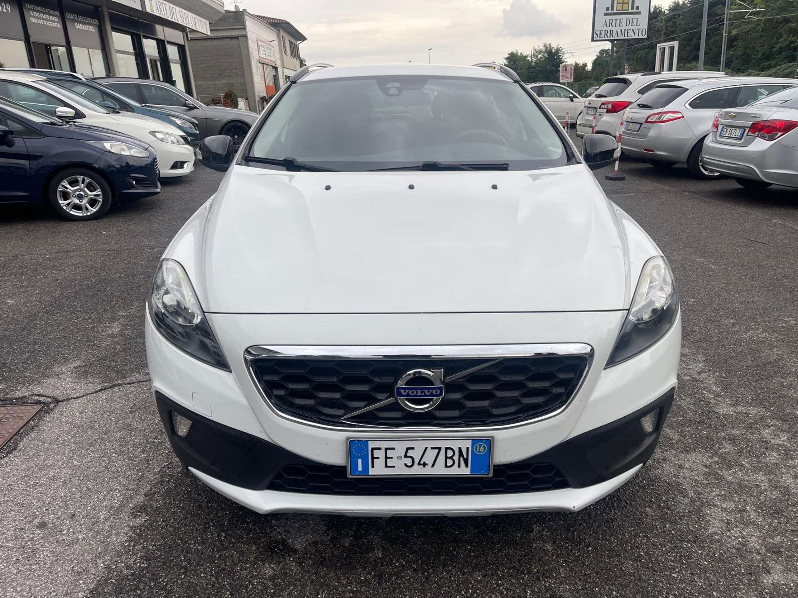 Volvo - V40 Cross Country