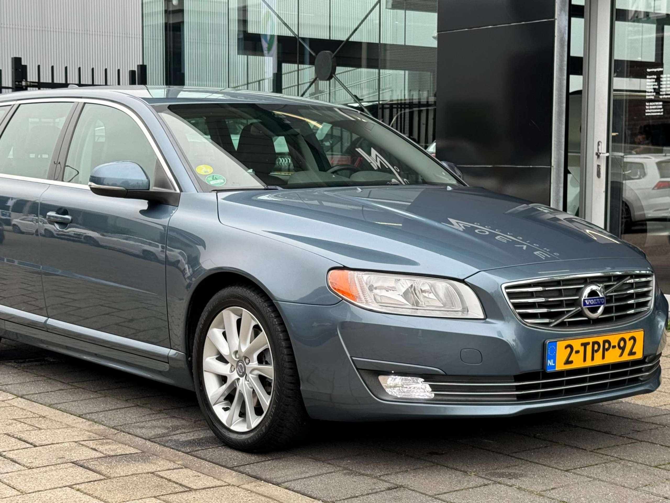 Volvo - V70