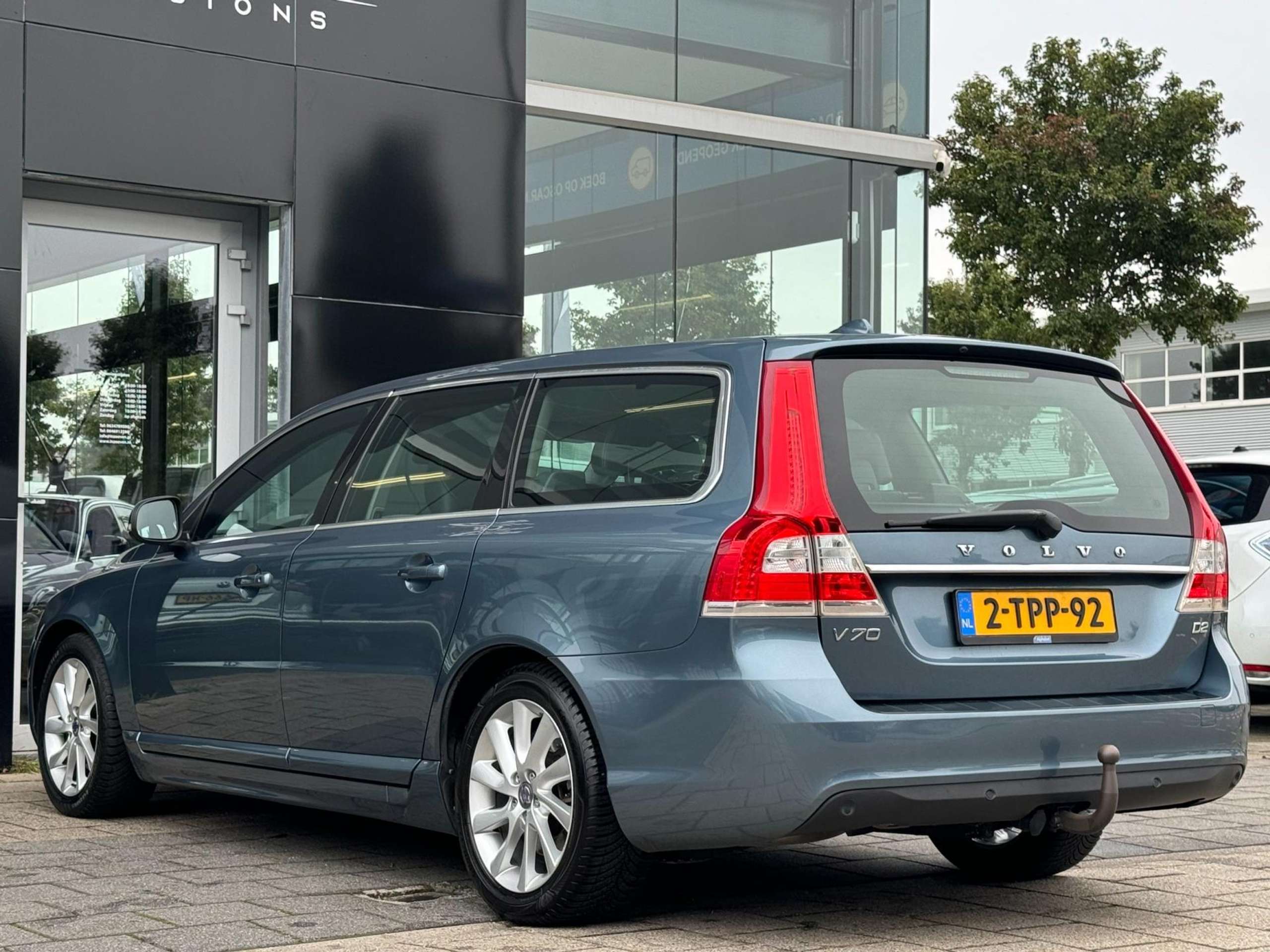 Volvo - V70