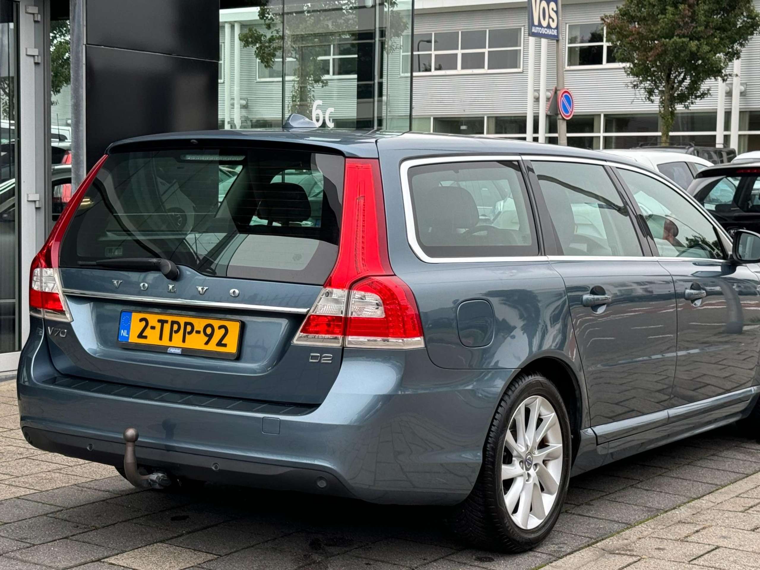 Volvo - V70