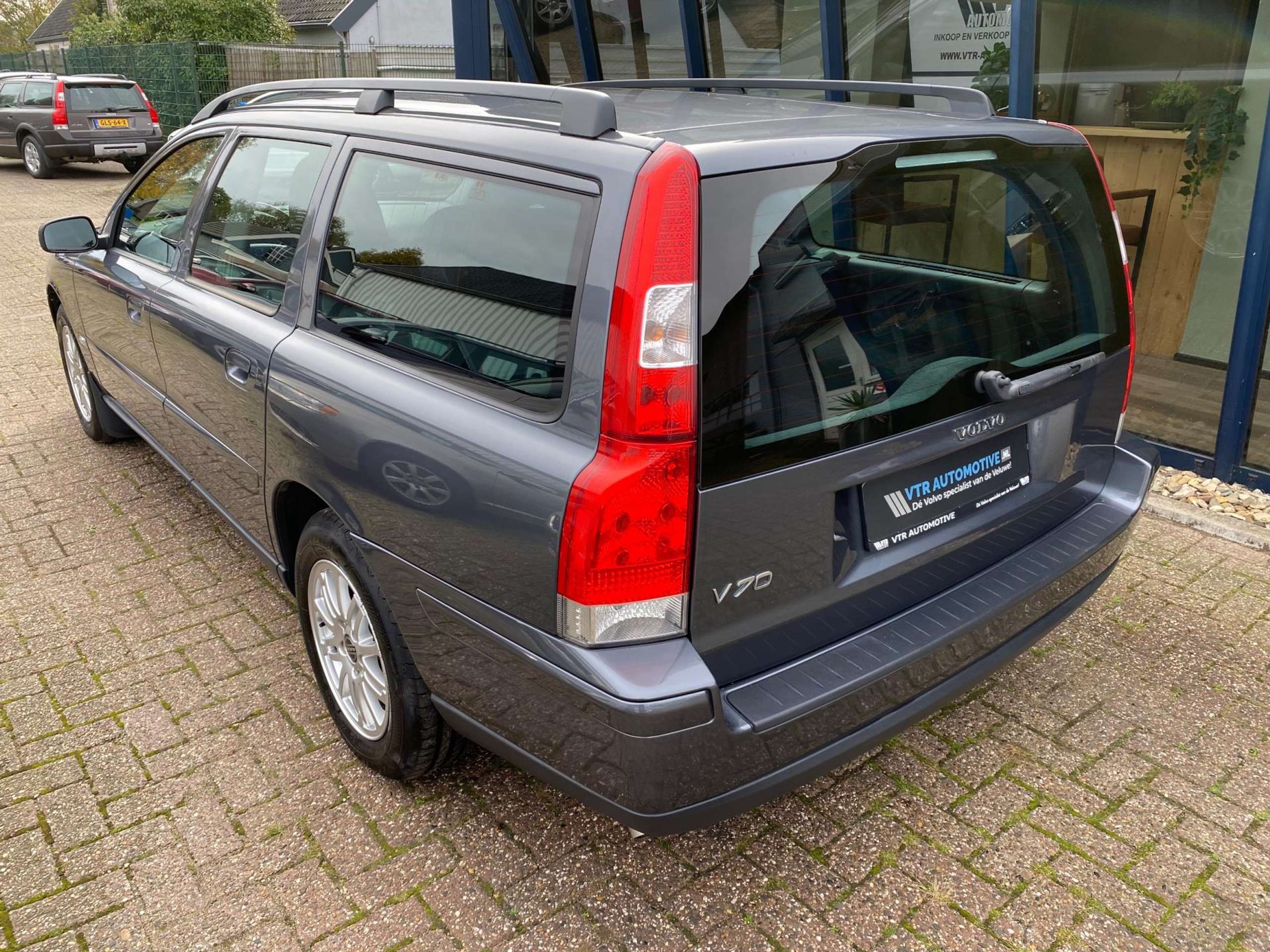 Volvo - V70