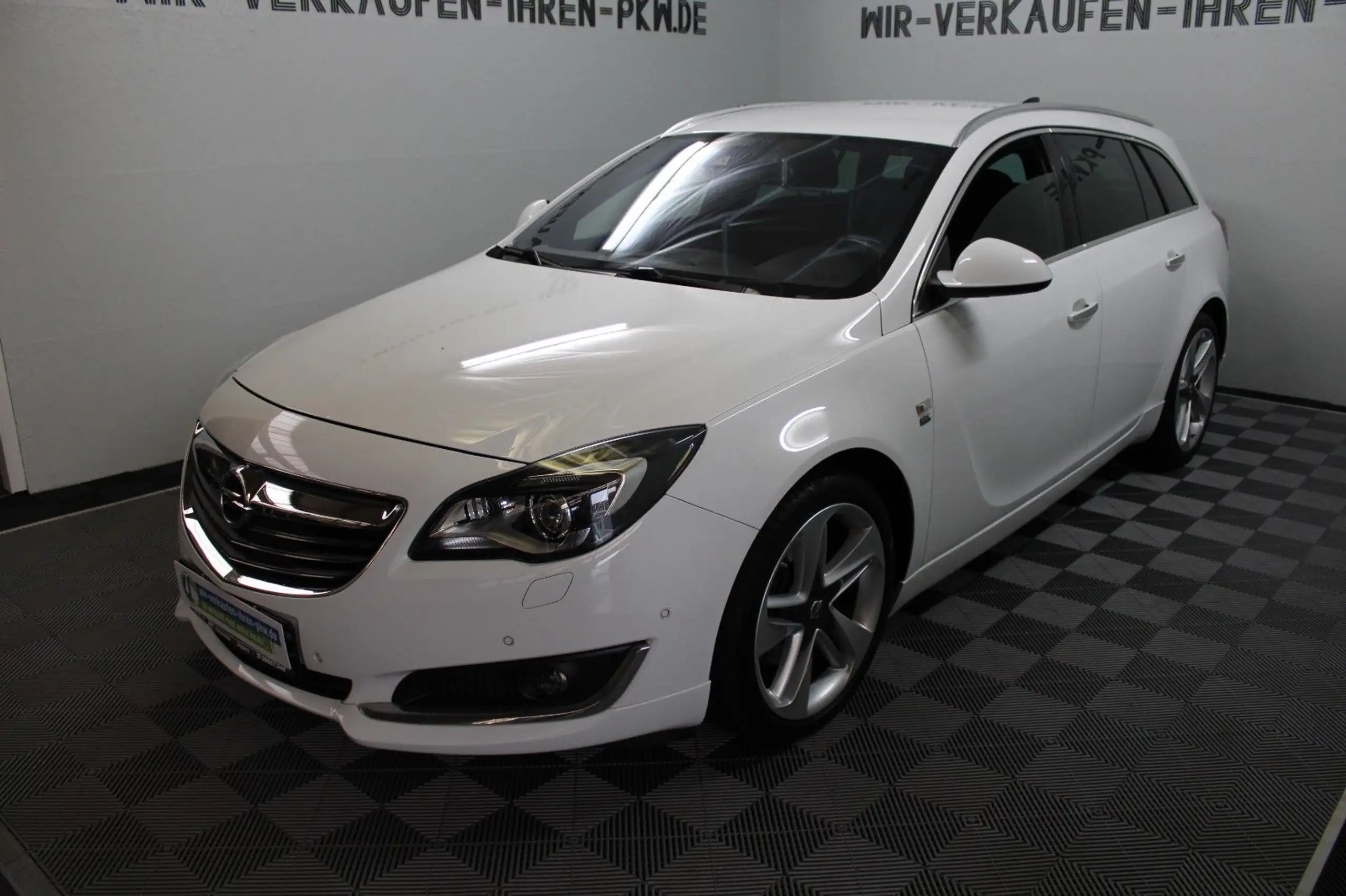 Opel - Insignia