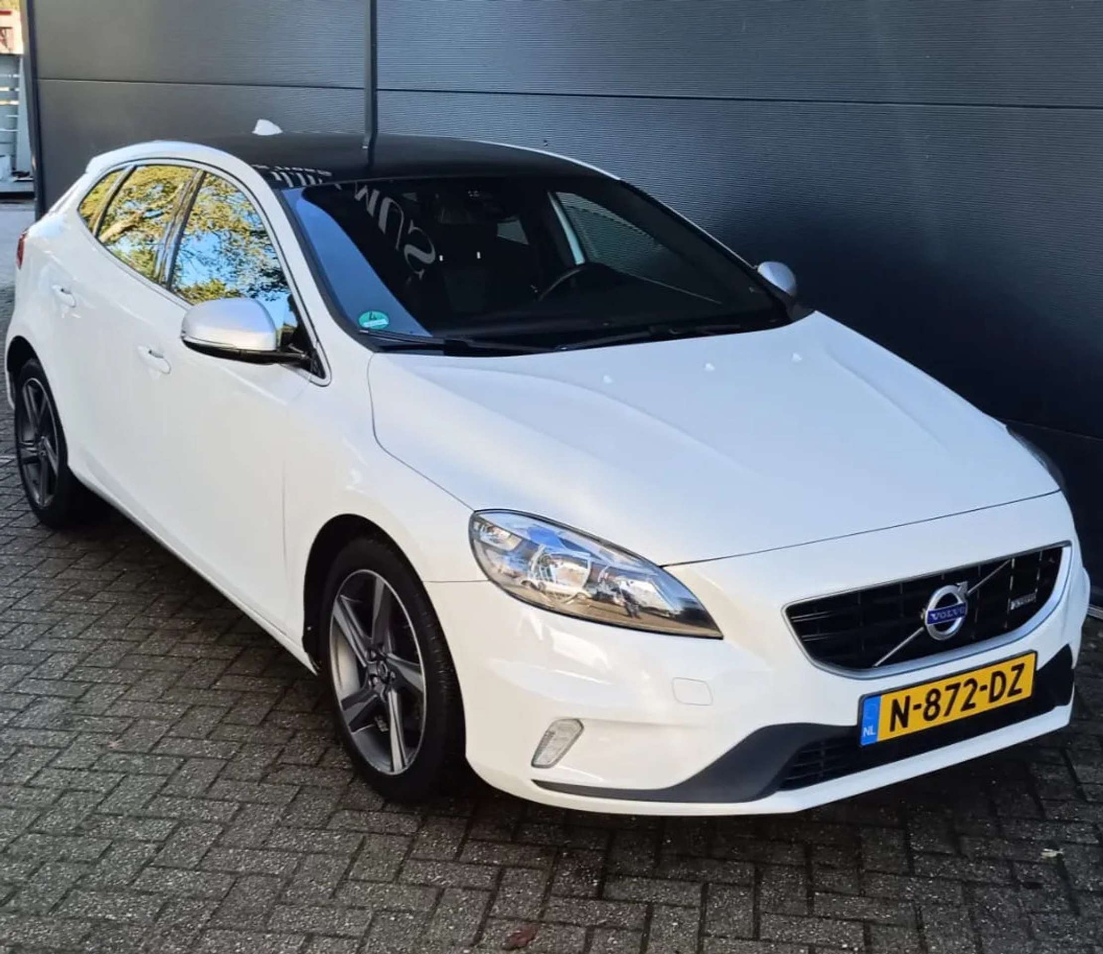 Volvo - V40 Cross Country