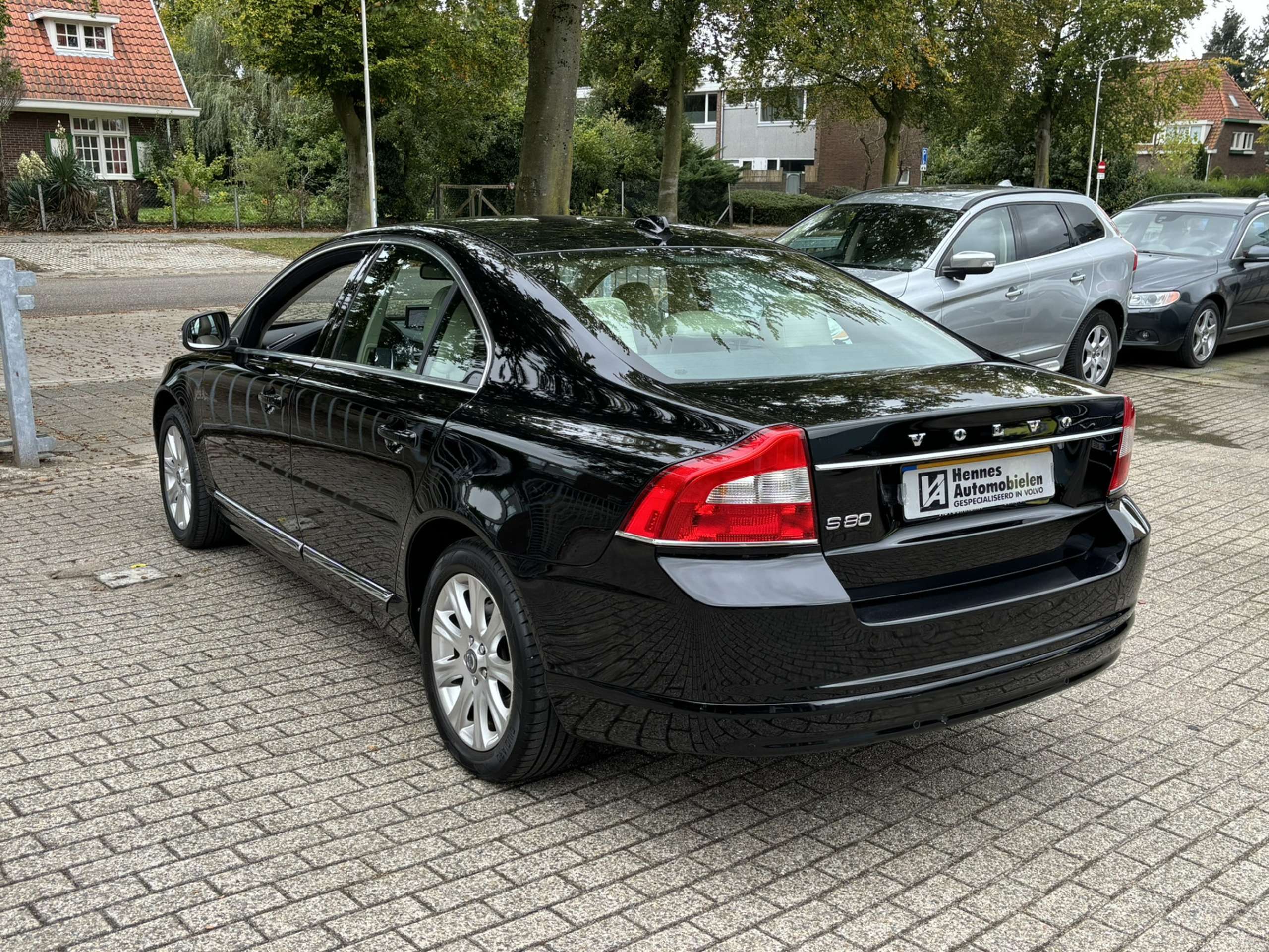 Volvo - S80