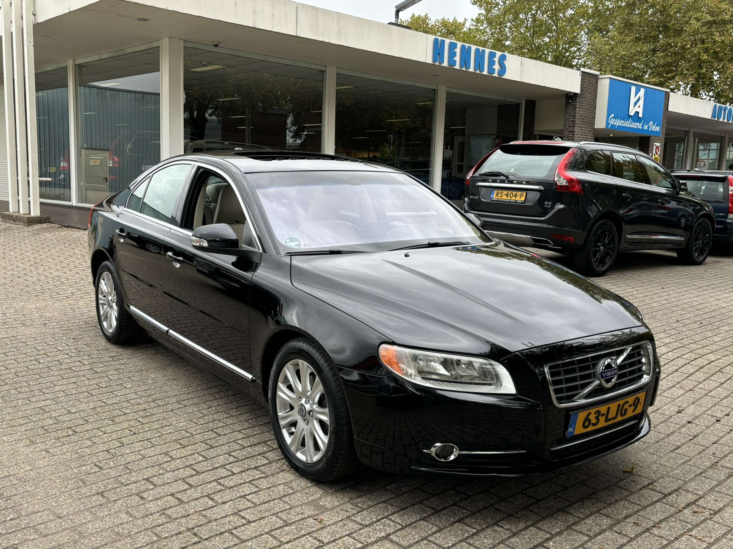 Volvo - S80