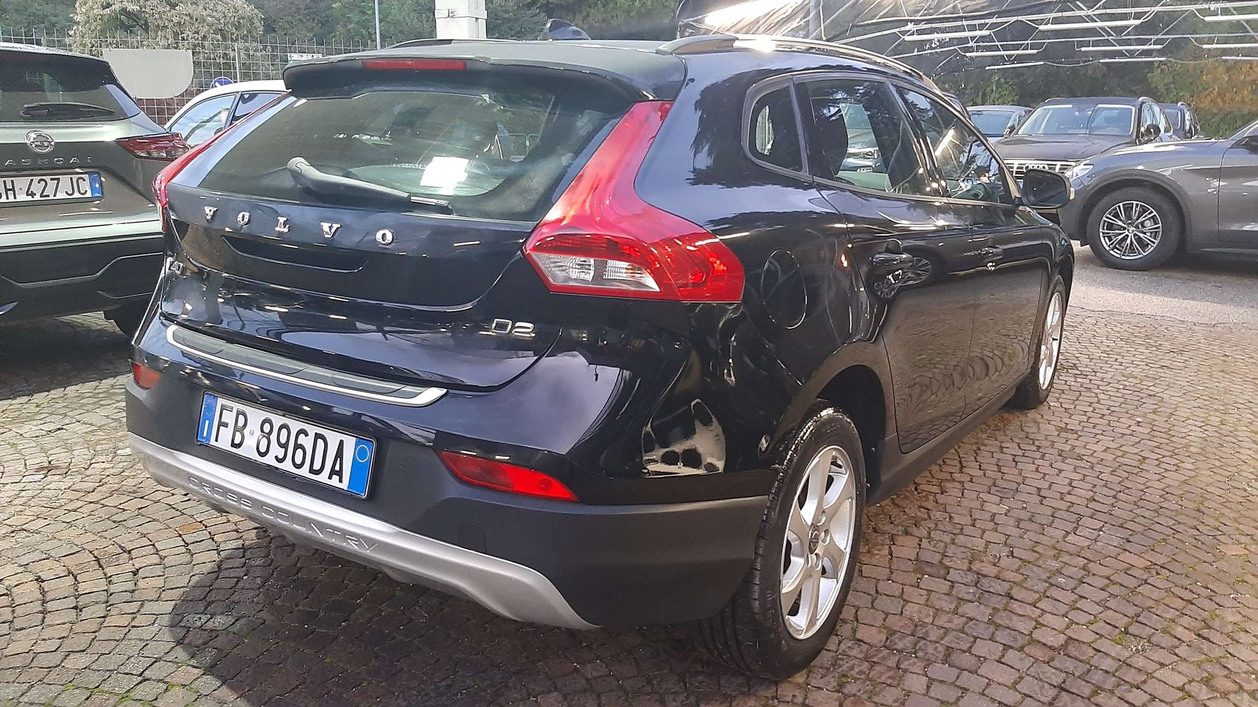 Volvo - V40 Cross Country