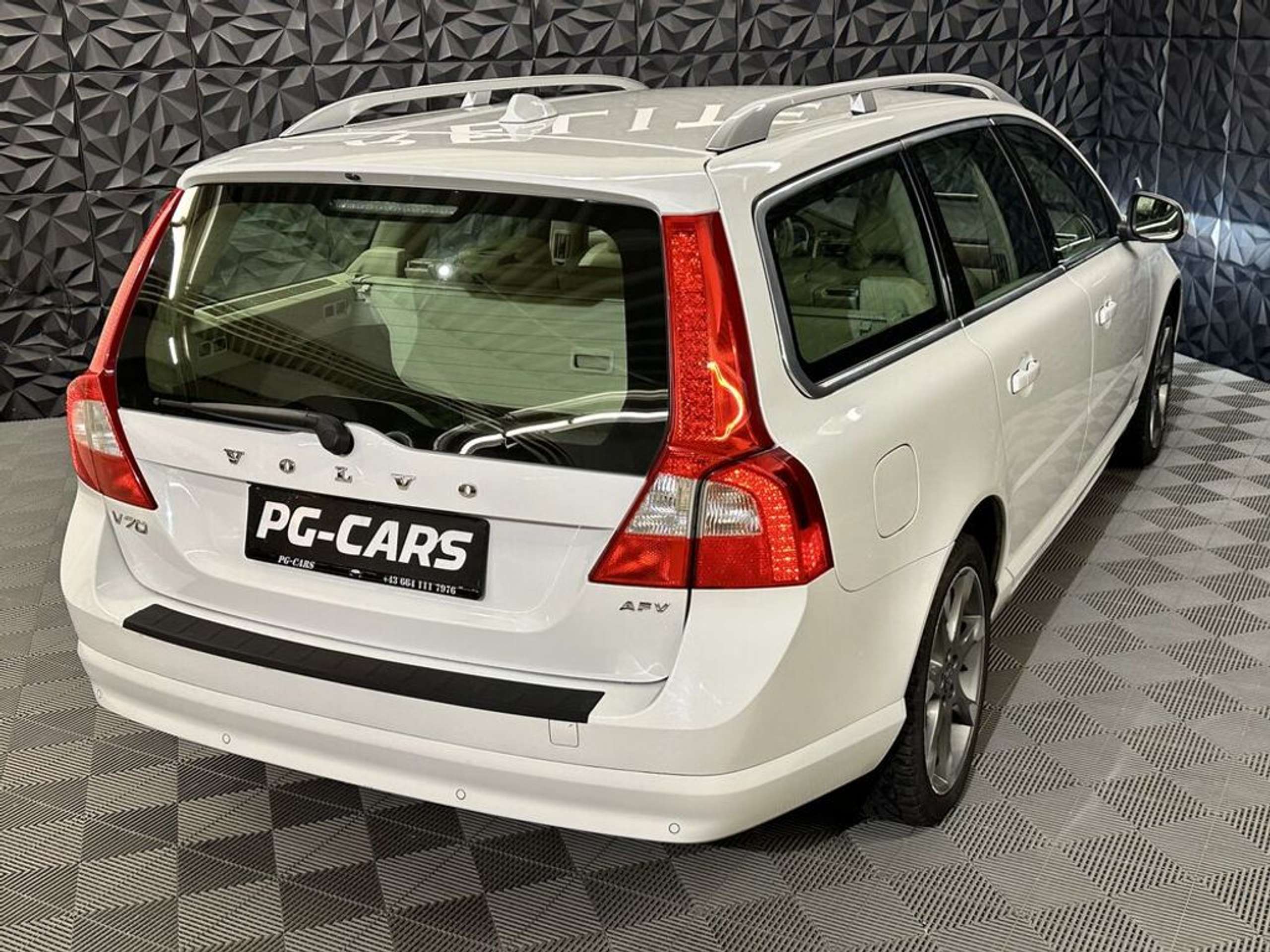 Volvo - V70