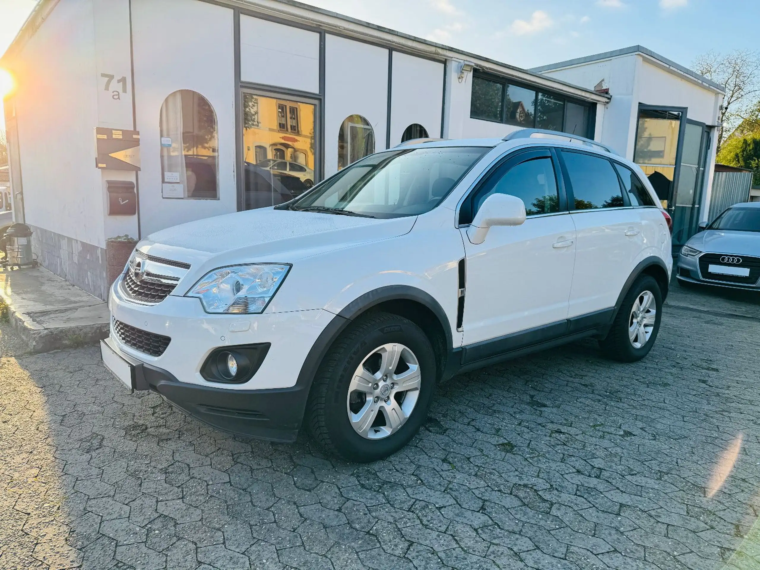 Opel - Antara