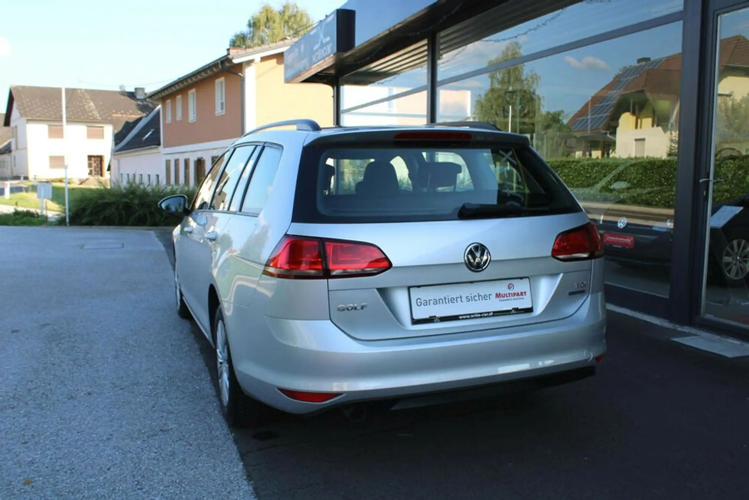 Volkswagen - Golf Variant