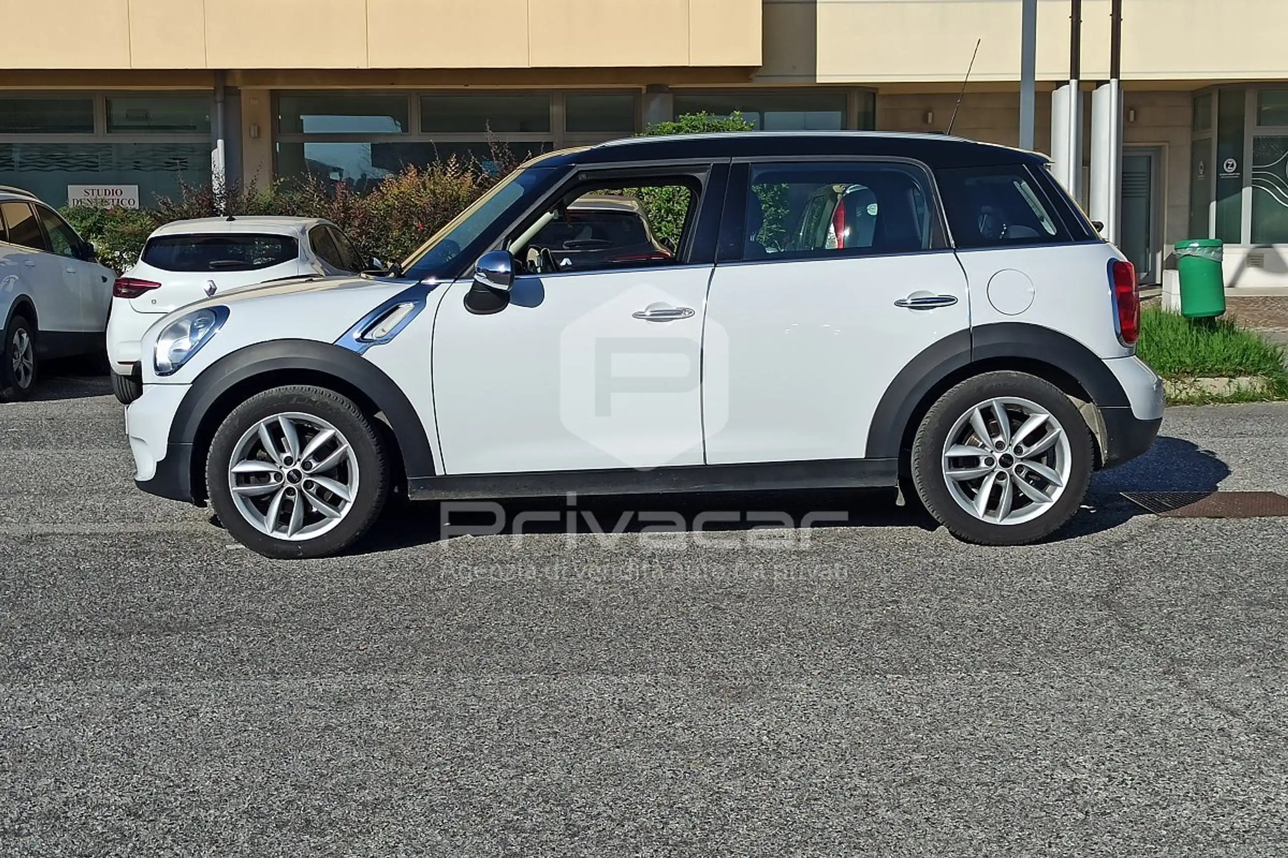 MINI - Cooper D Countryman