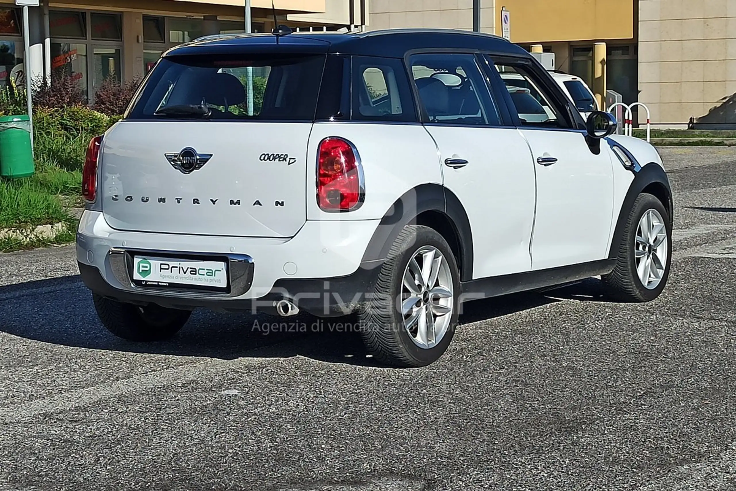 MINI - Cooper D Countryman