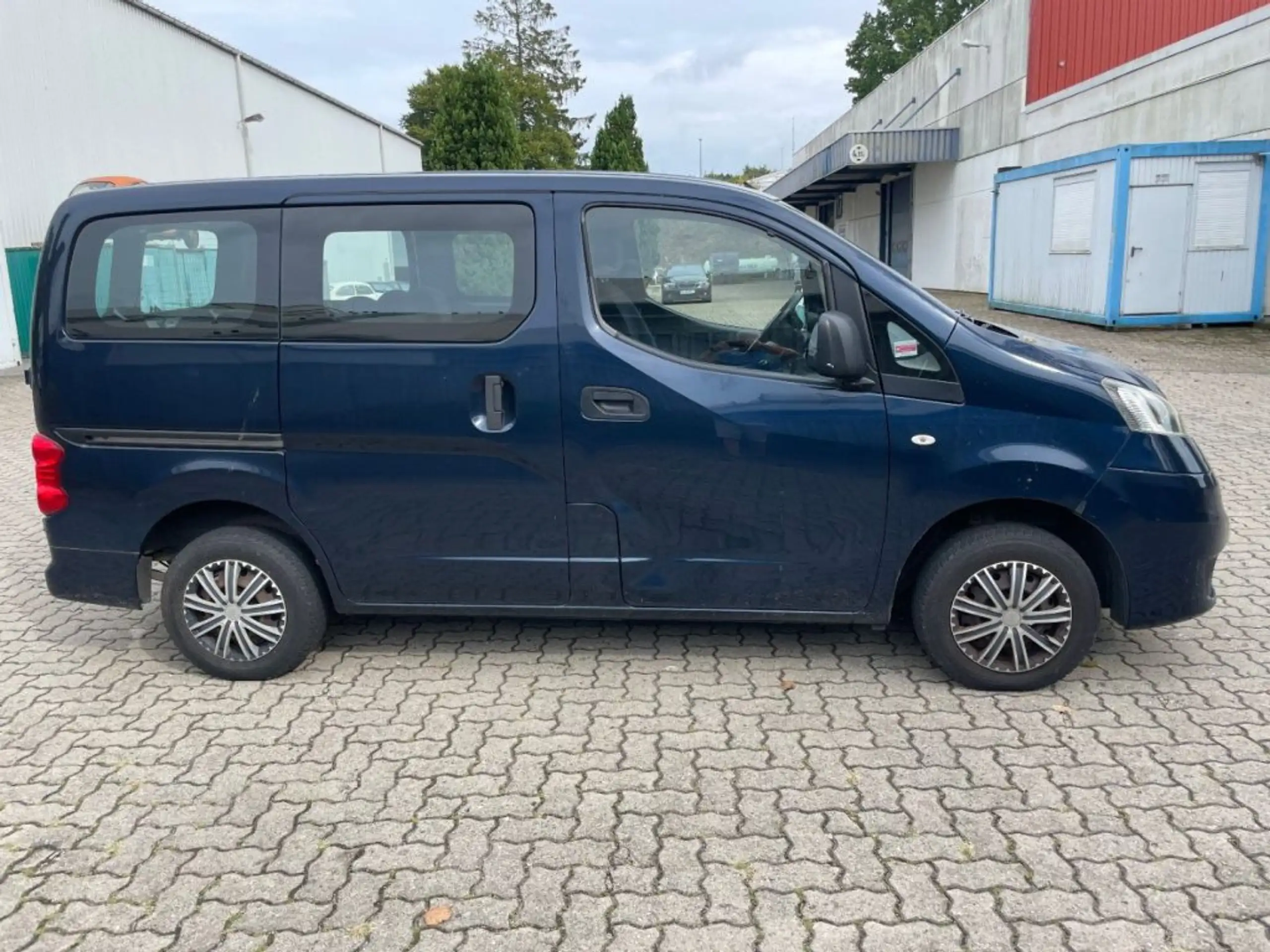 Nissan - NV200