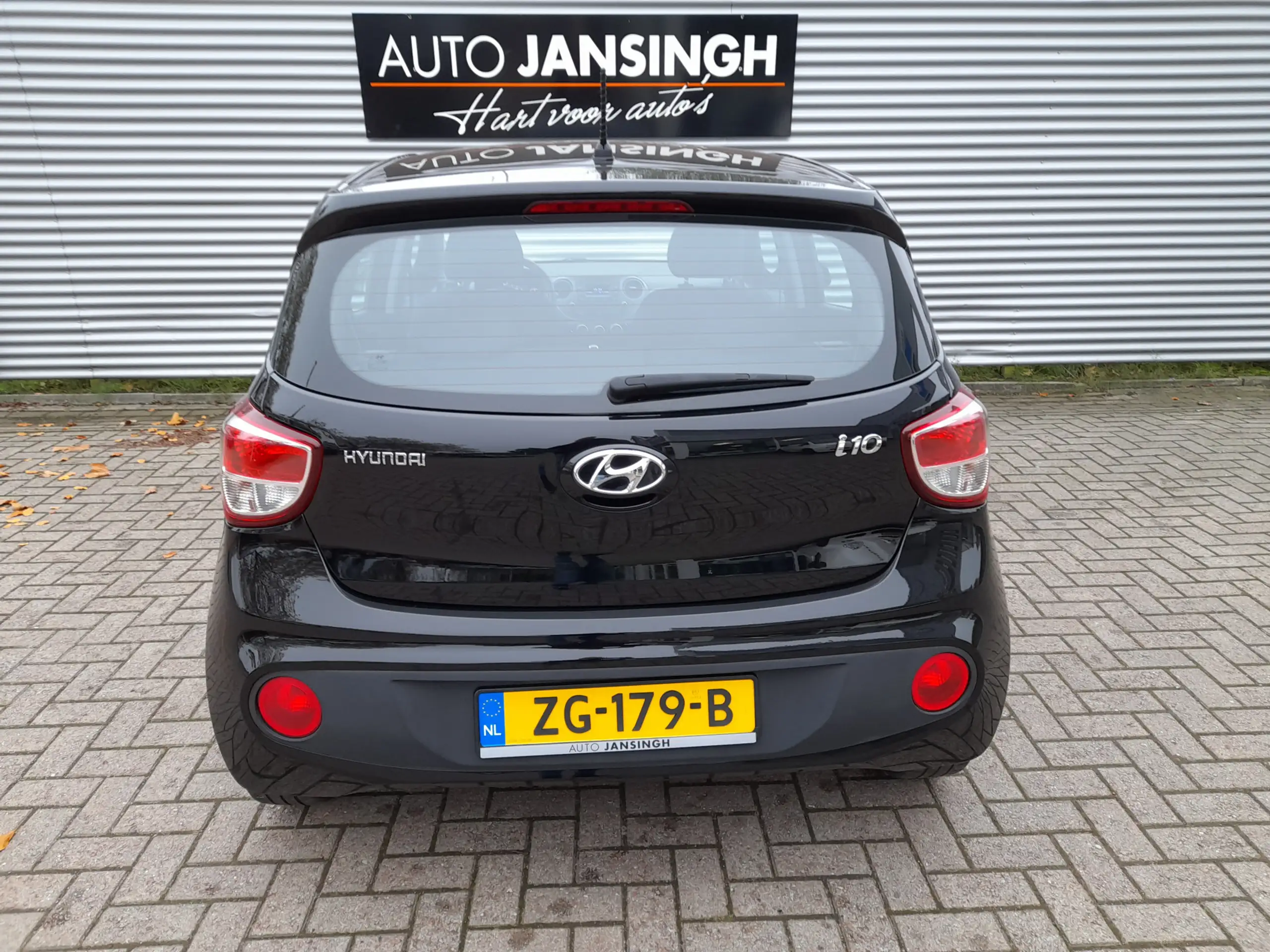 Hyundai - i10