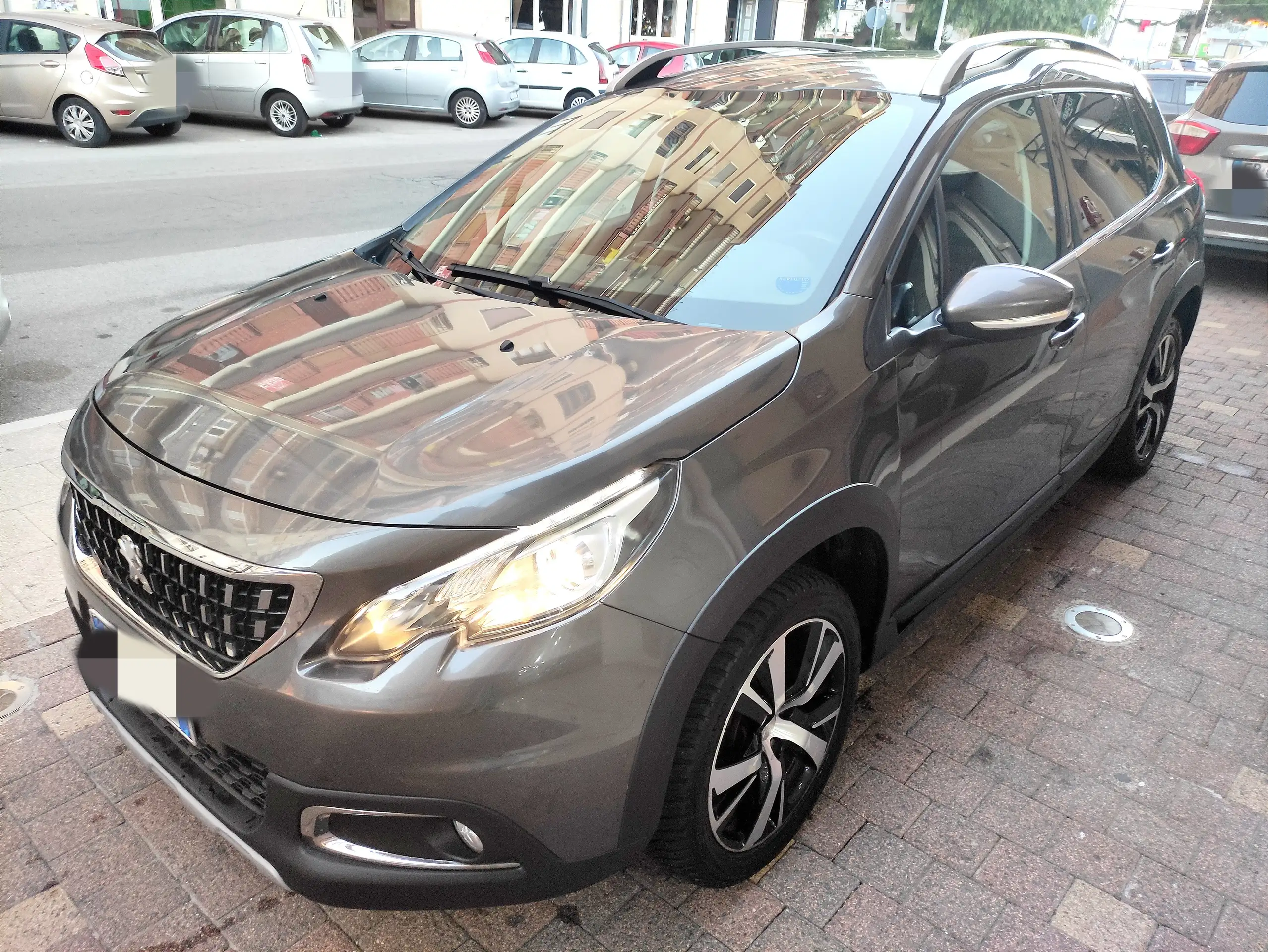 Peugeot - 2008