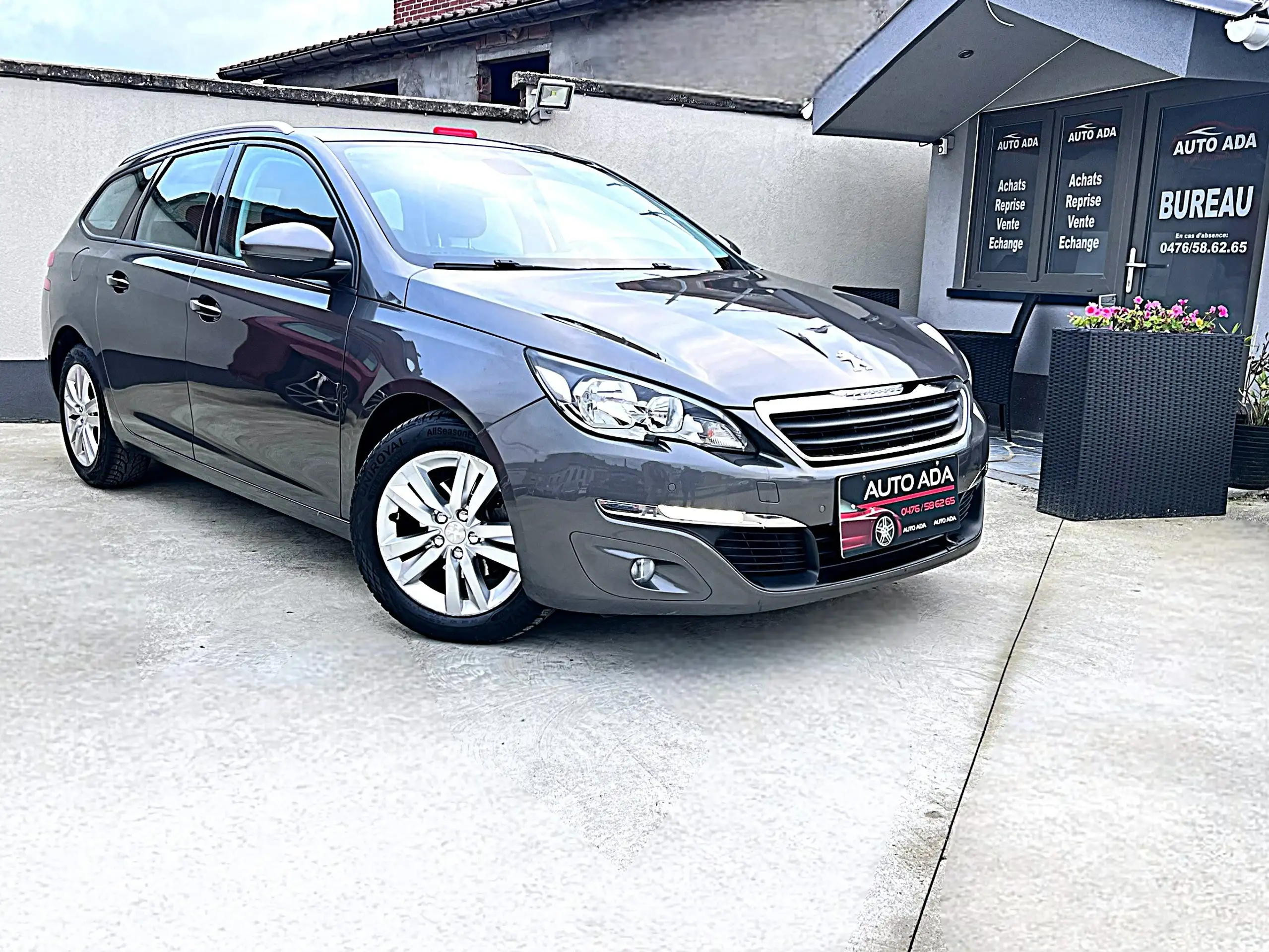 Peugeot - 308