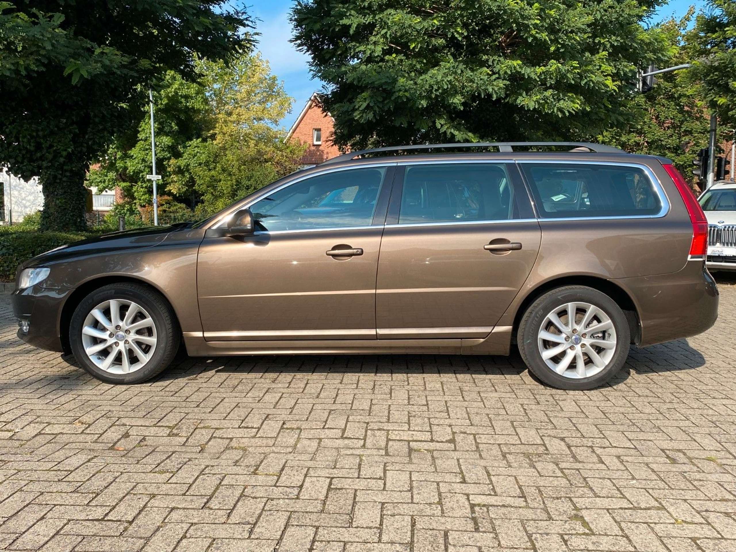 Volvo - V70