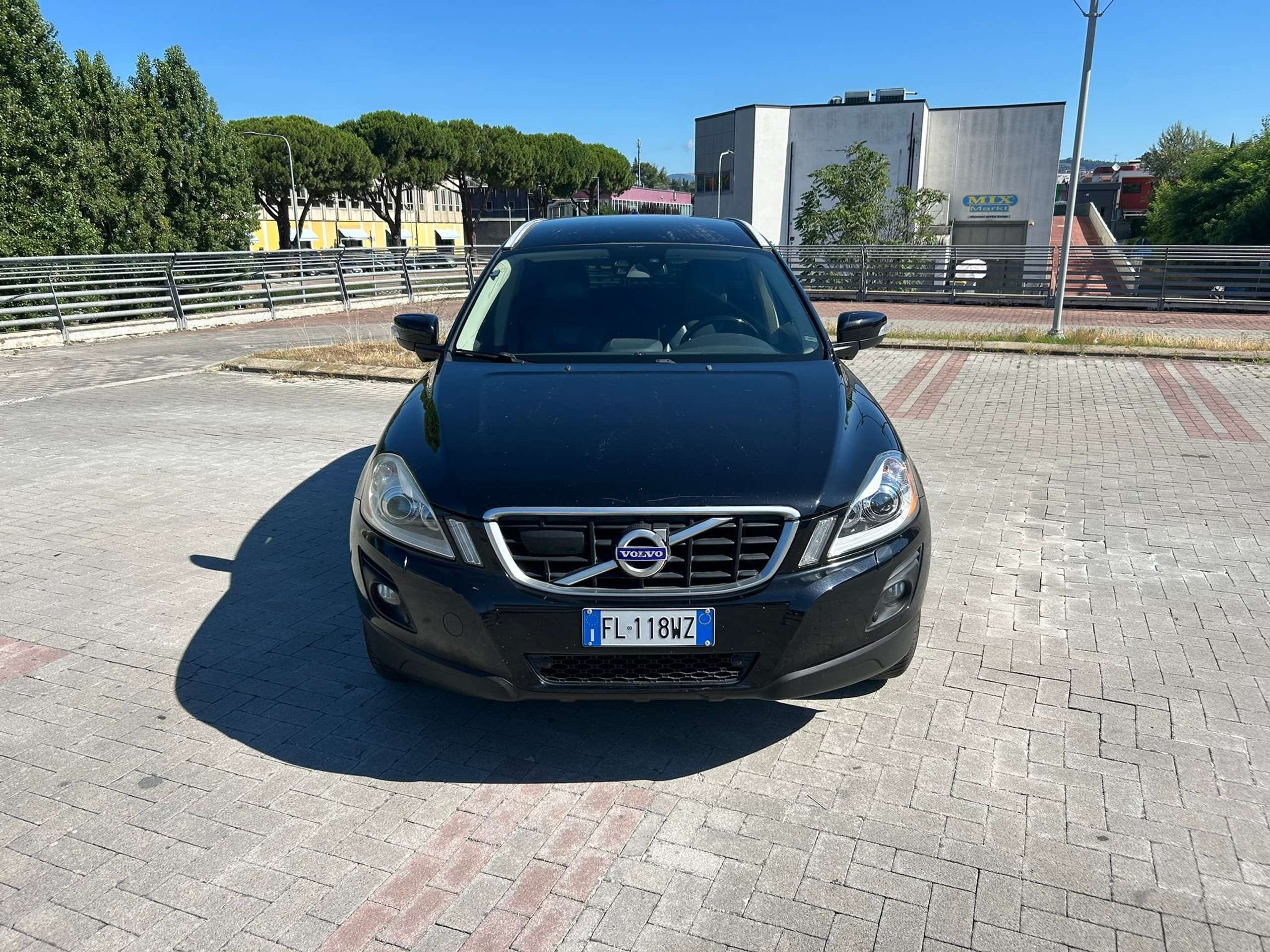 Volvo - XC60