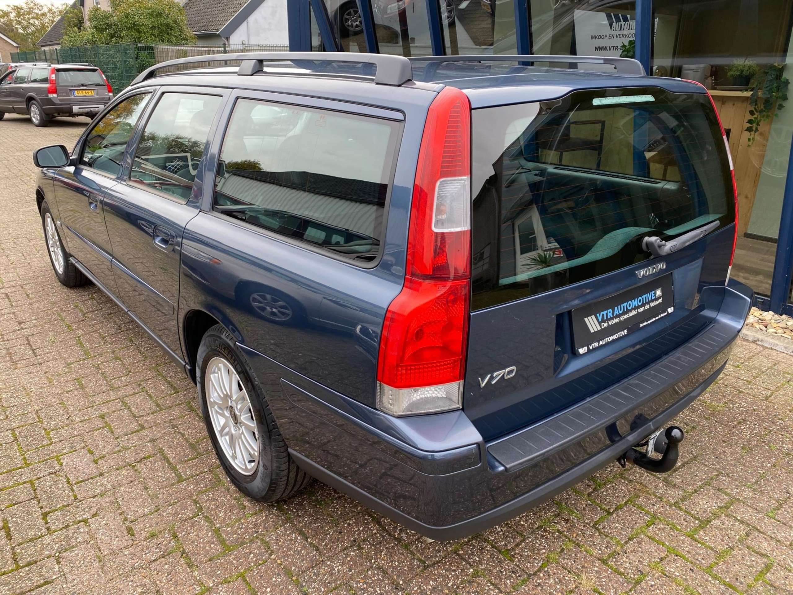 Volvo - V70