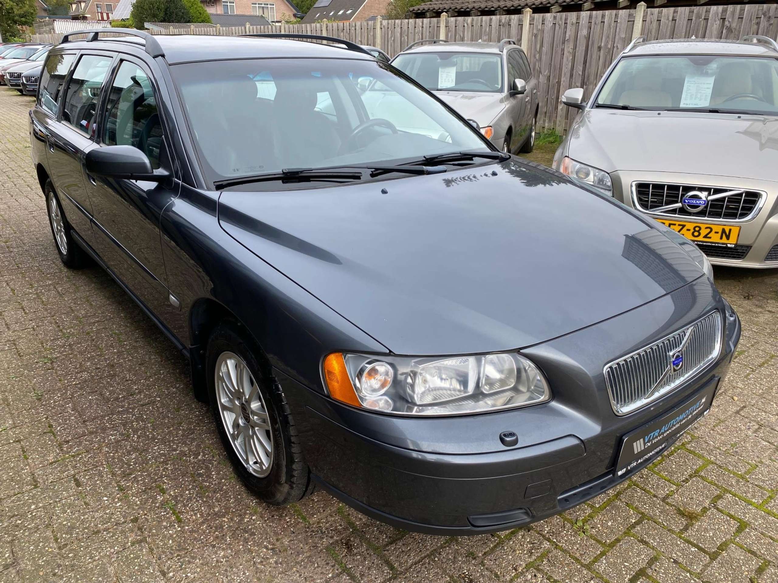 Volvo - V70