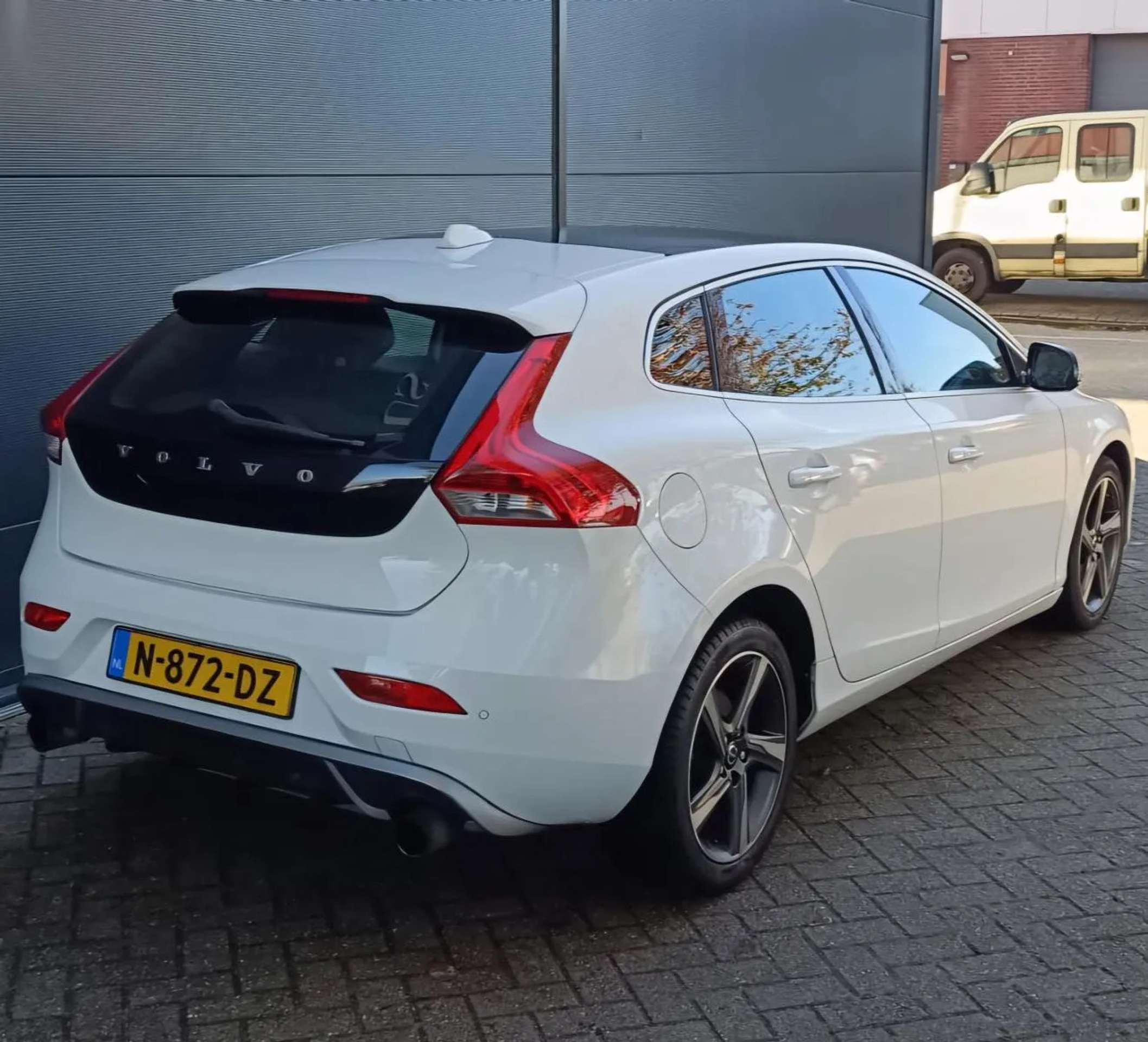 Volvo - V40 Cross Country