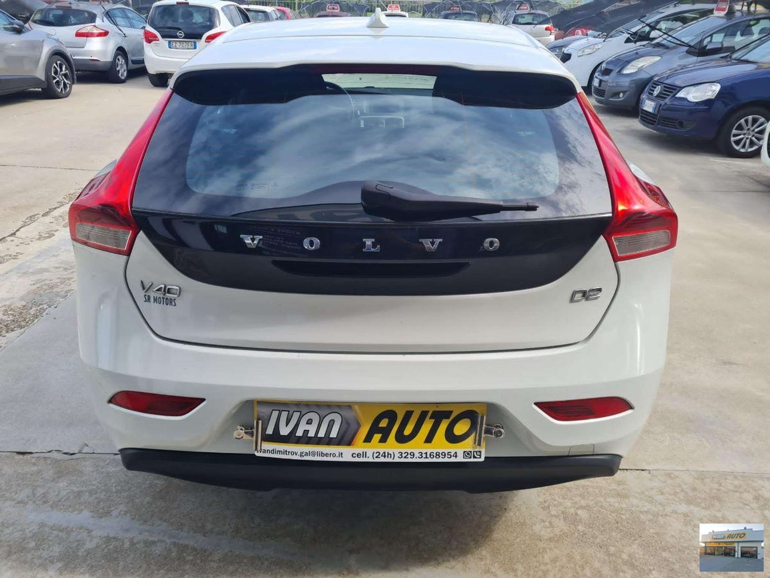 Volvo - V40