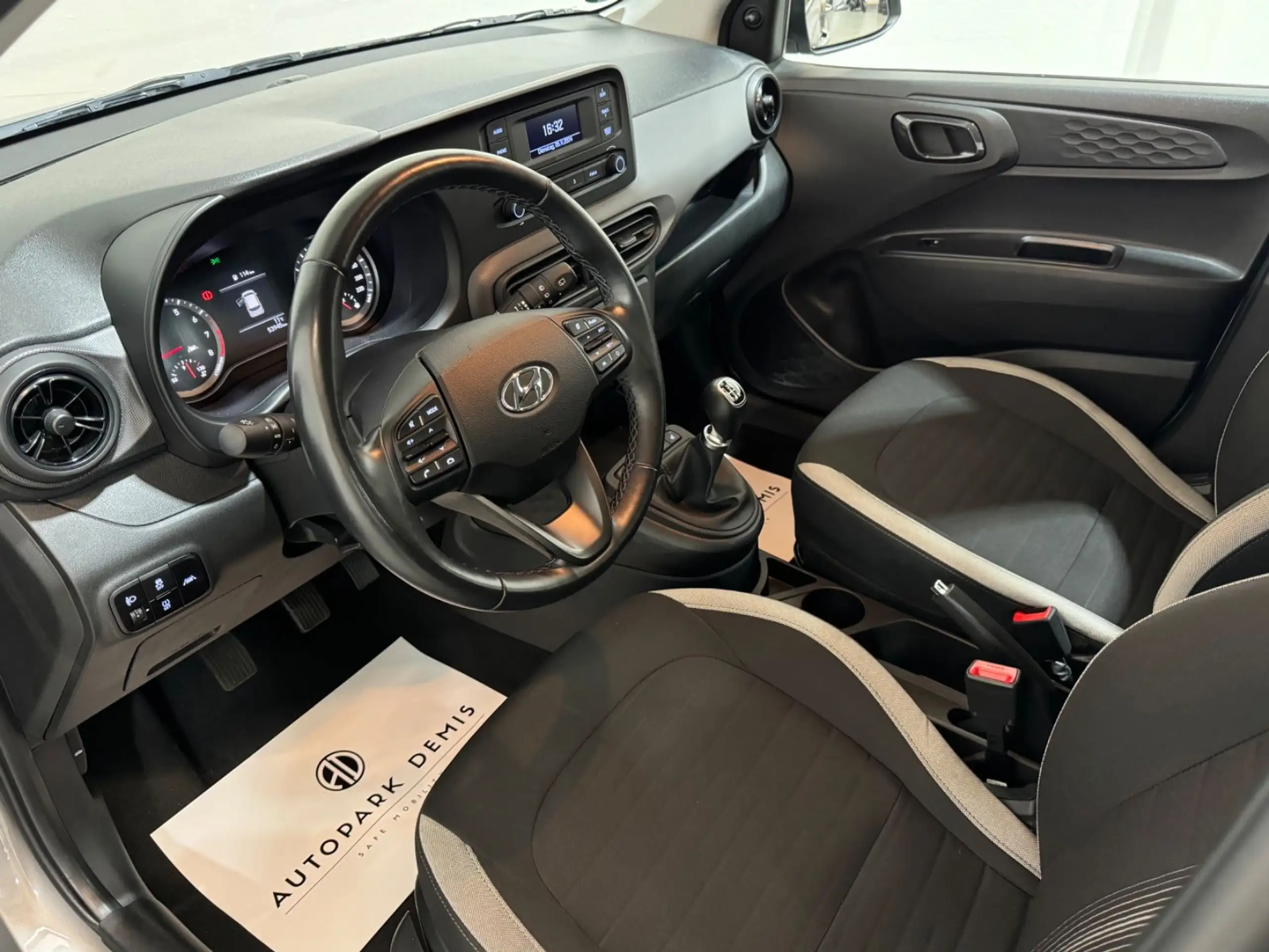 Hyundai - i10