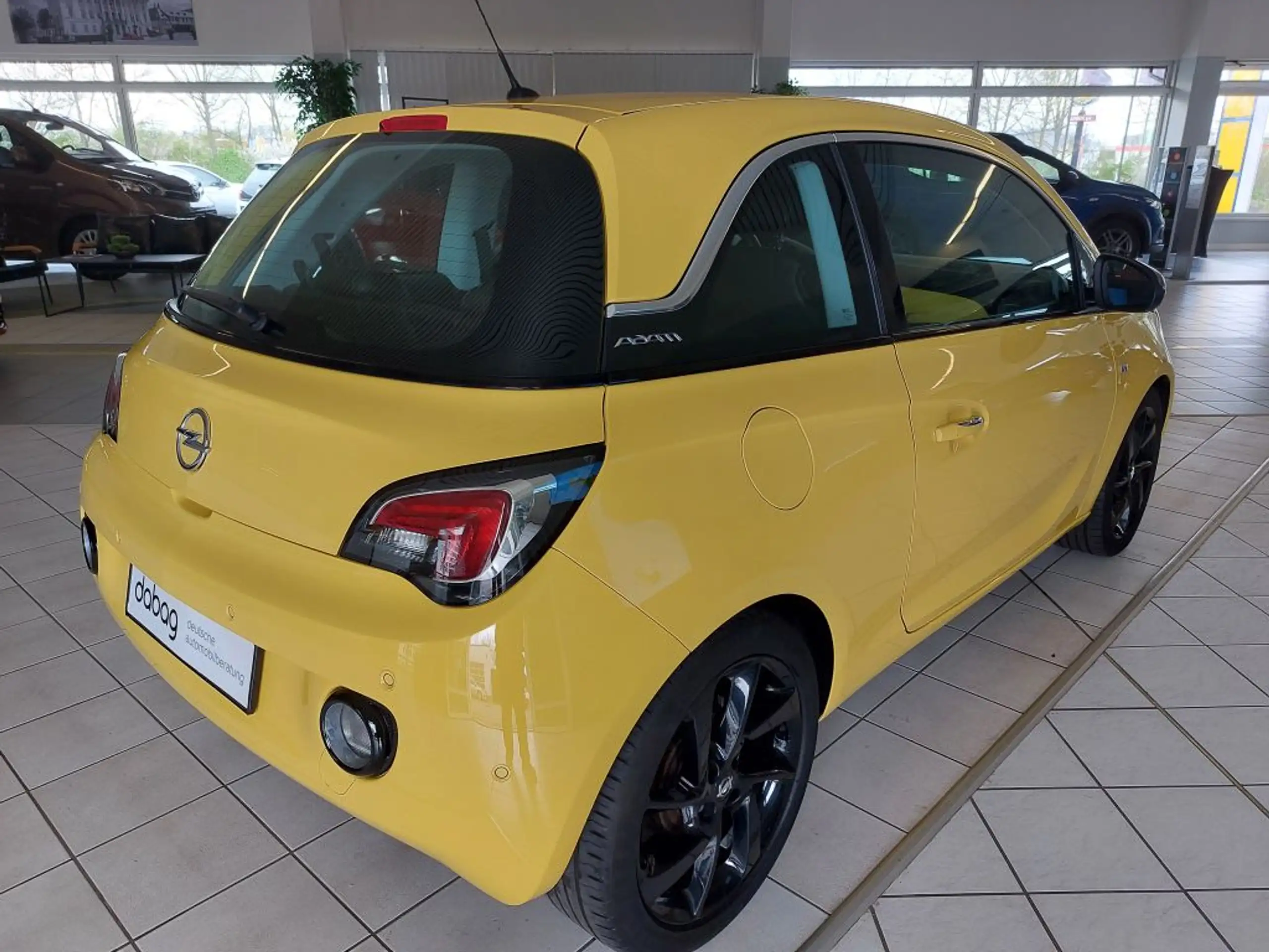 Opel - Adam