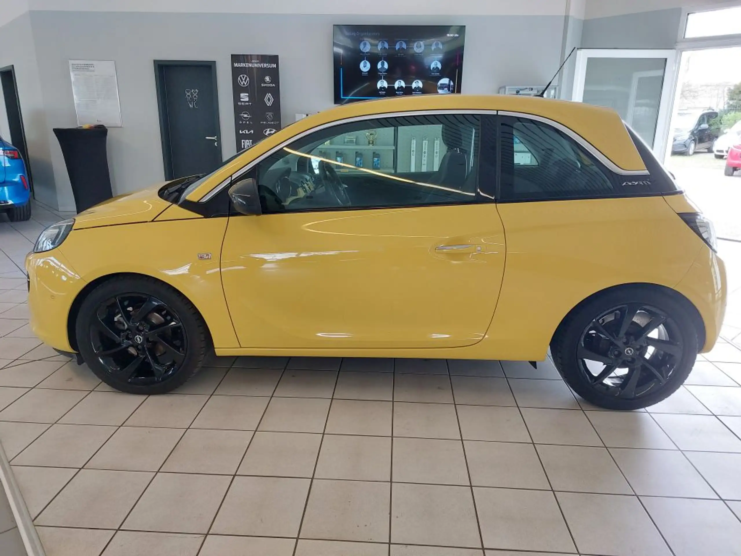 Opel - Adam