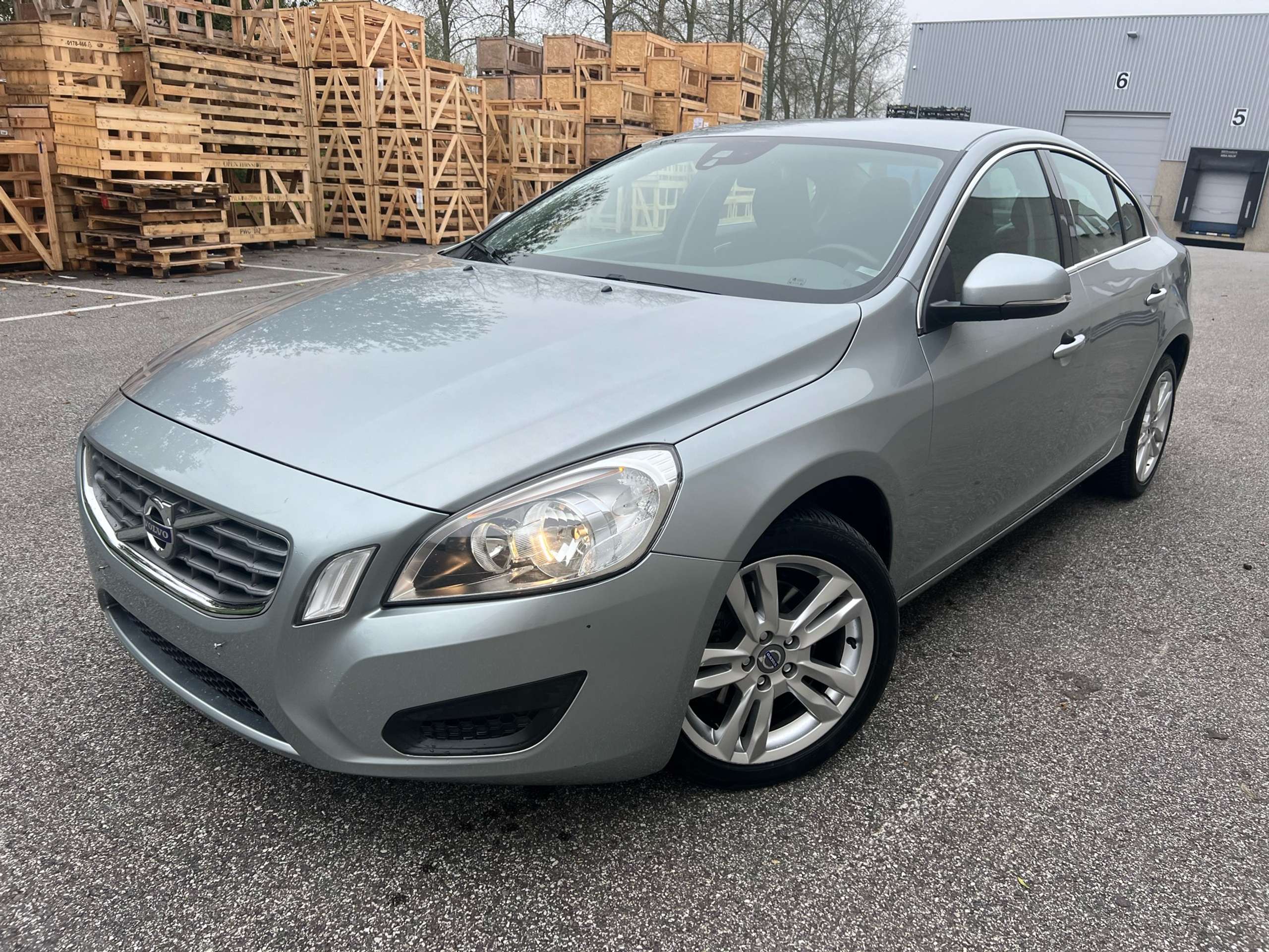 Volvo - S60