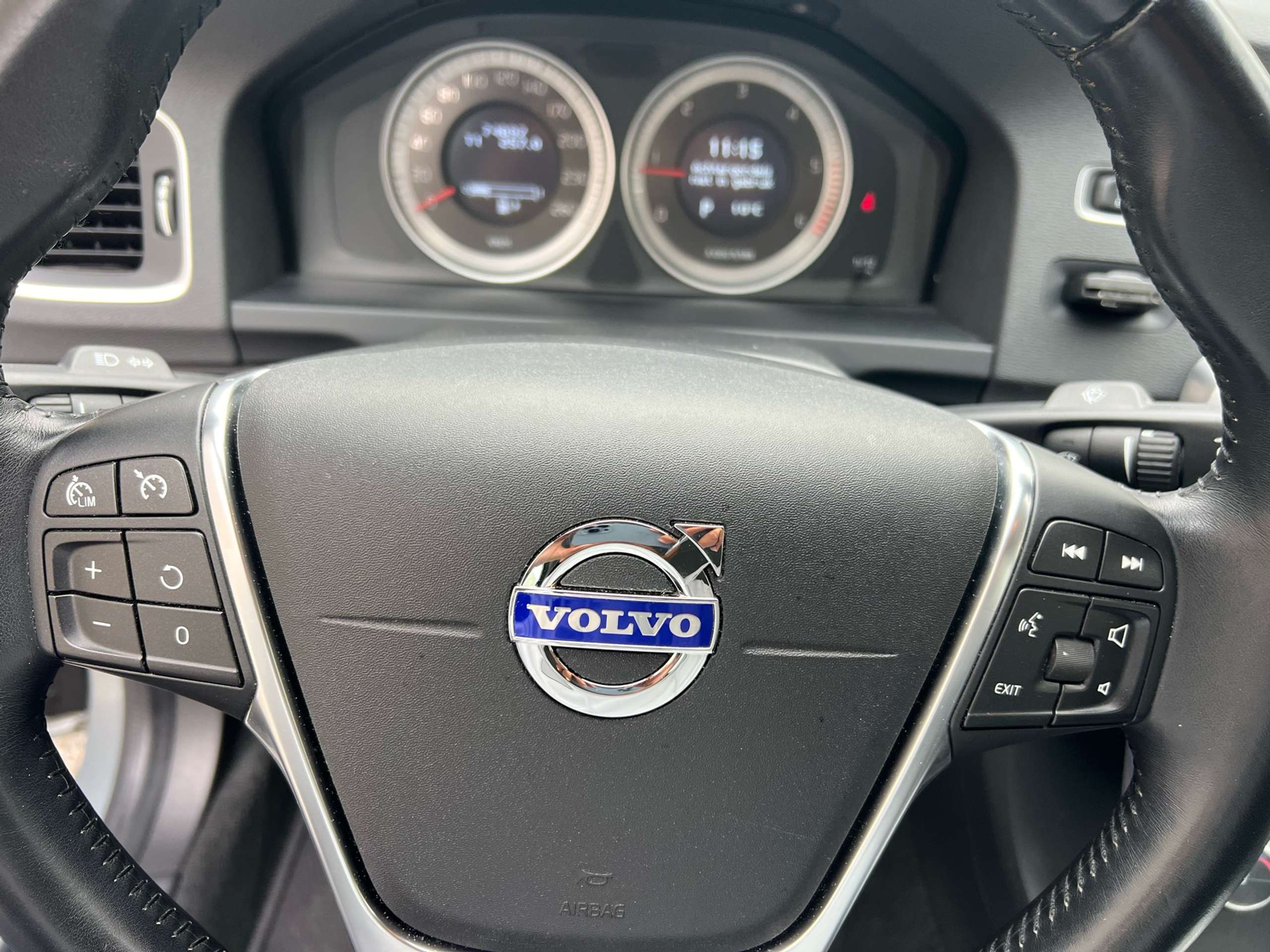 Volvo - S60