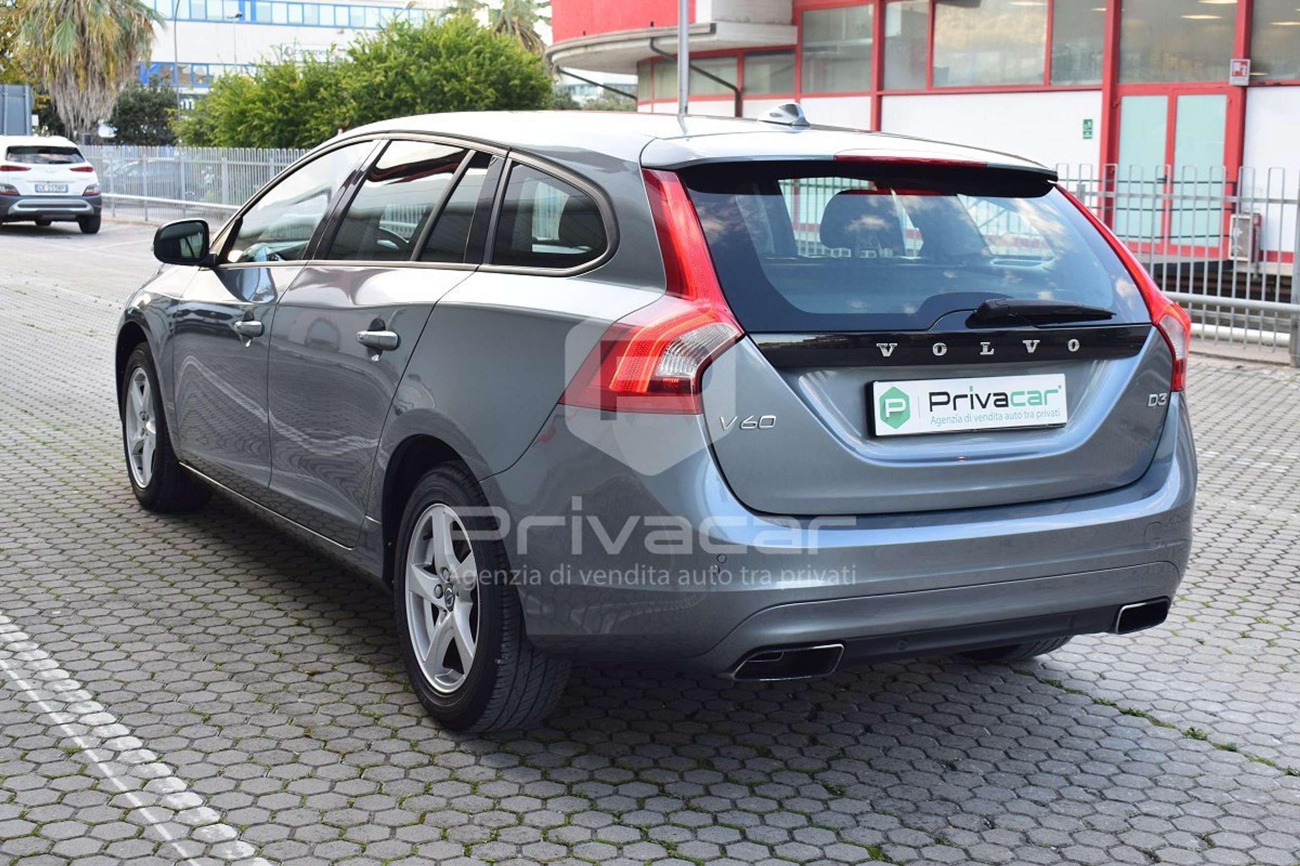 Volvo - V60