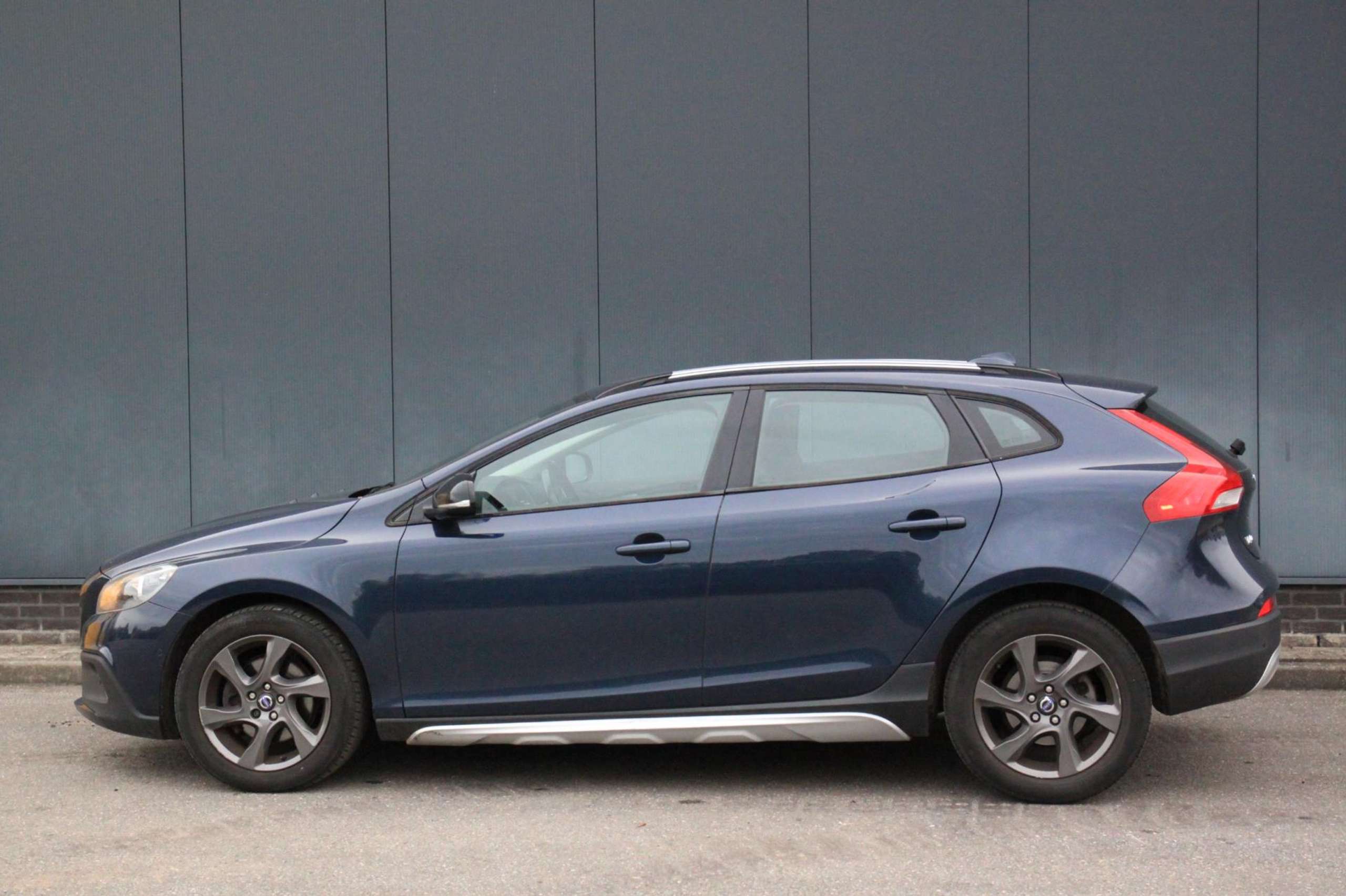 Volvo - V40 Cross Country