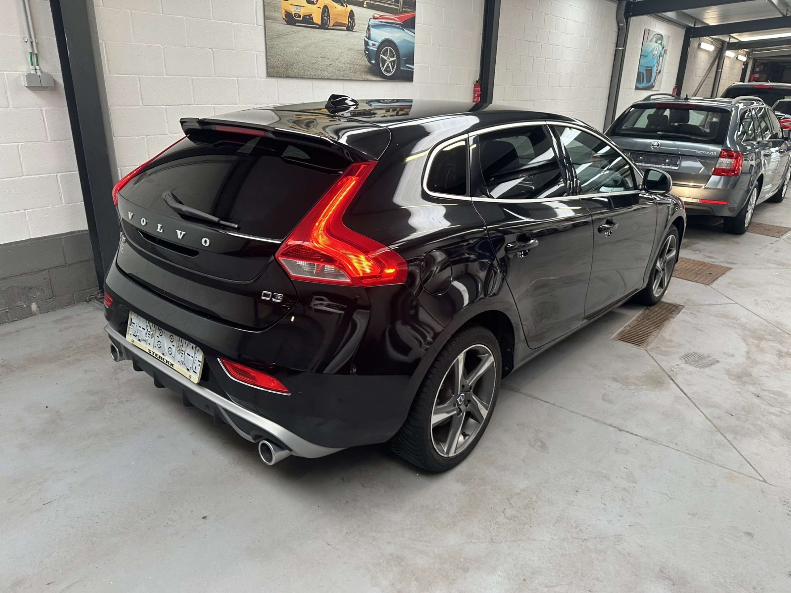 Volvo - V40