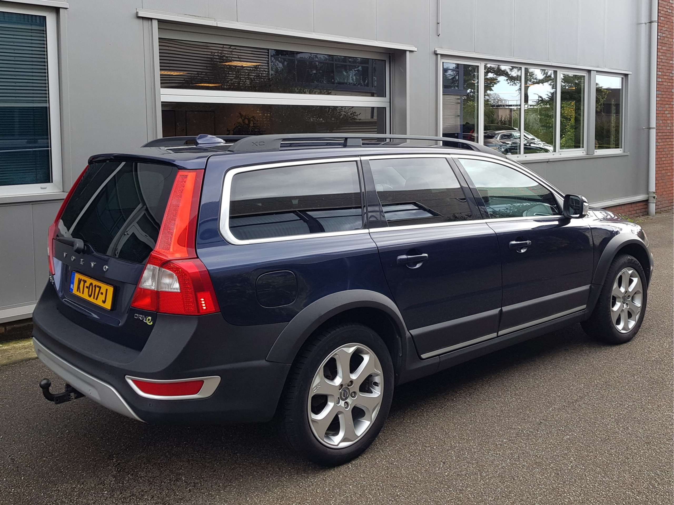 Volvo - XC70