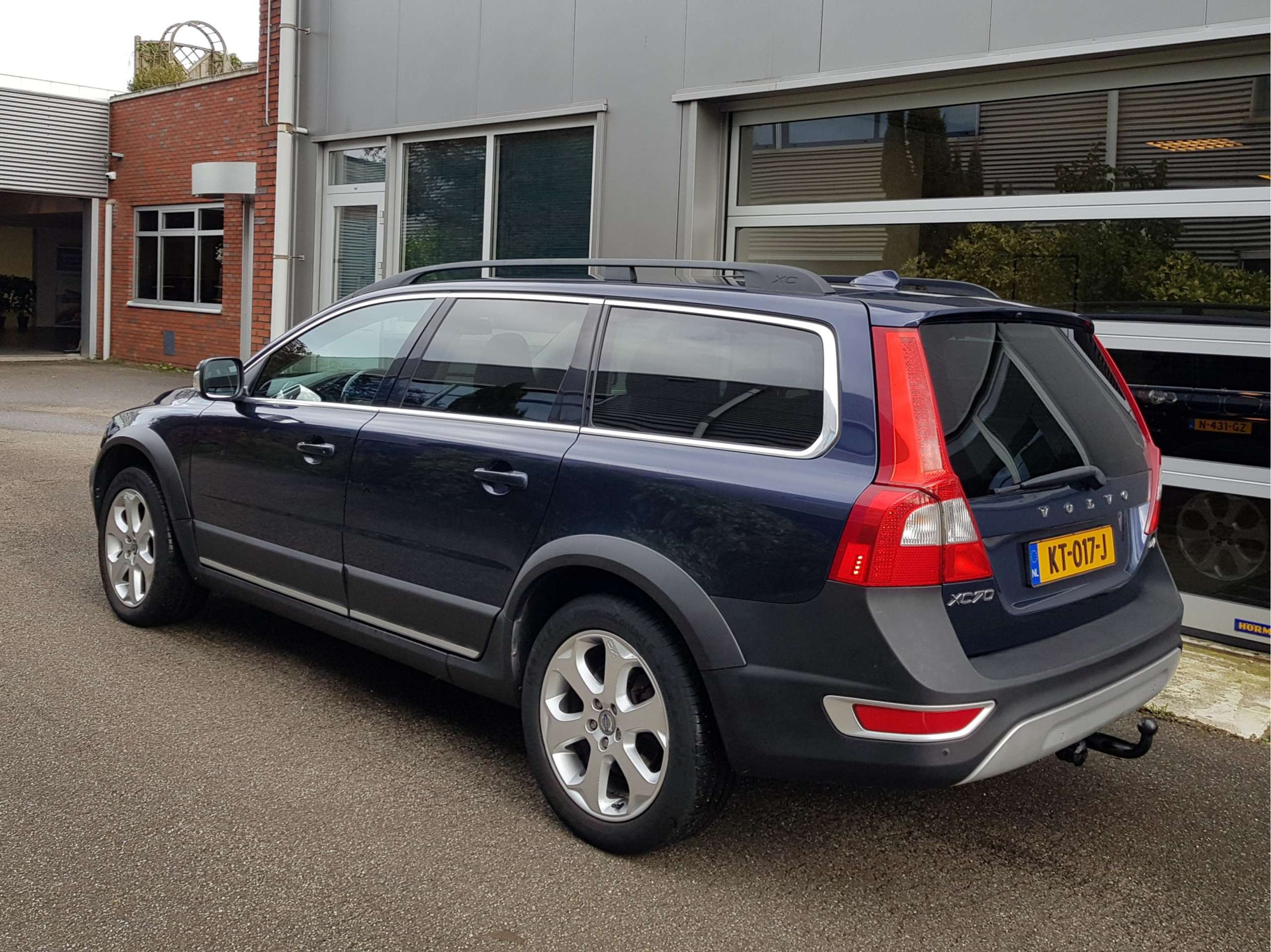 Volvo - XC70