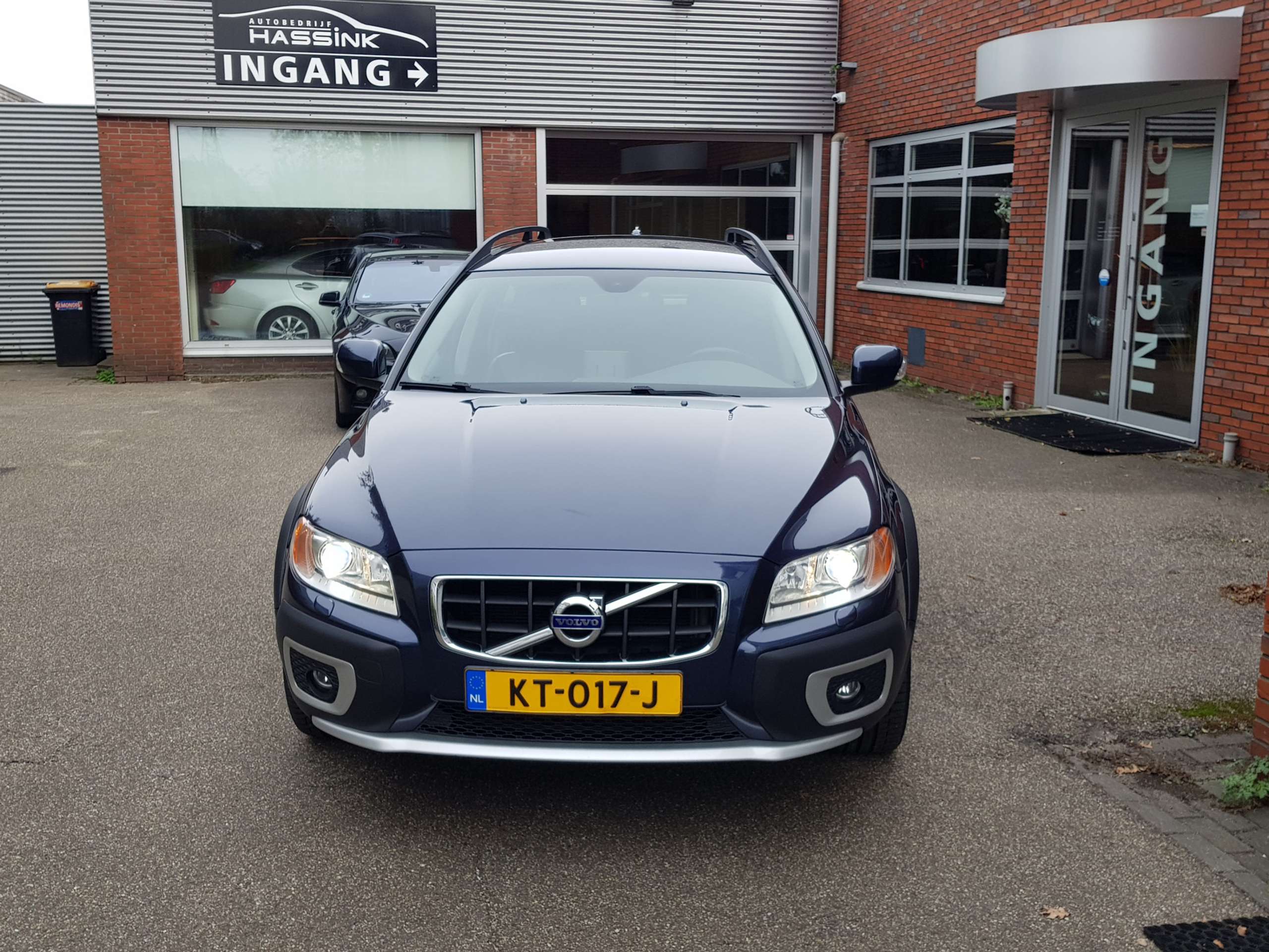 Volvo - XC70