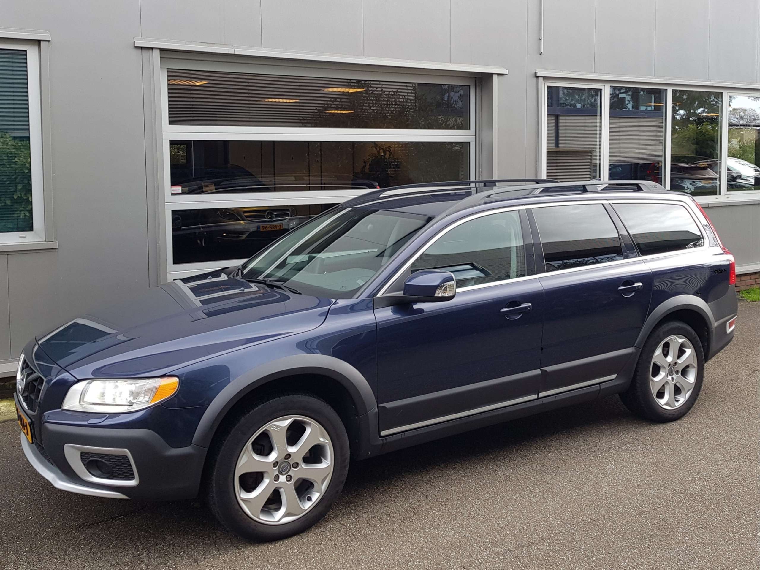 Volvo - XC70