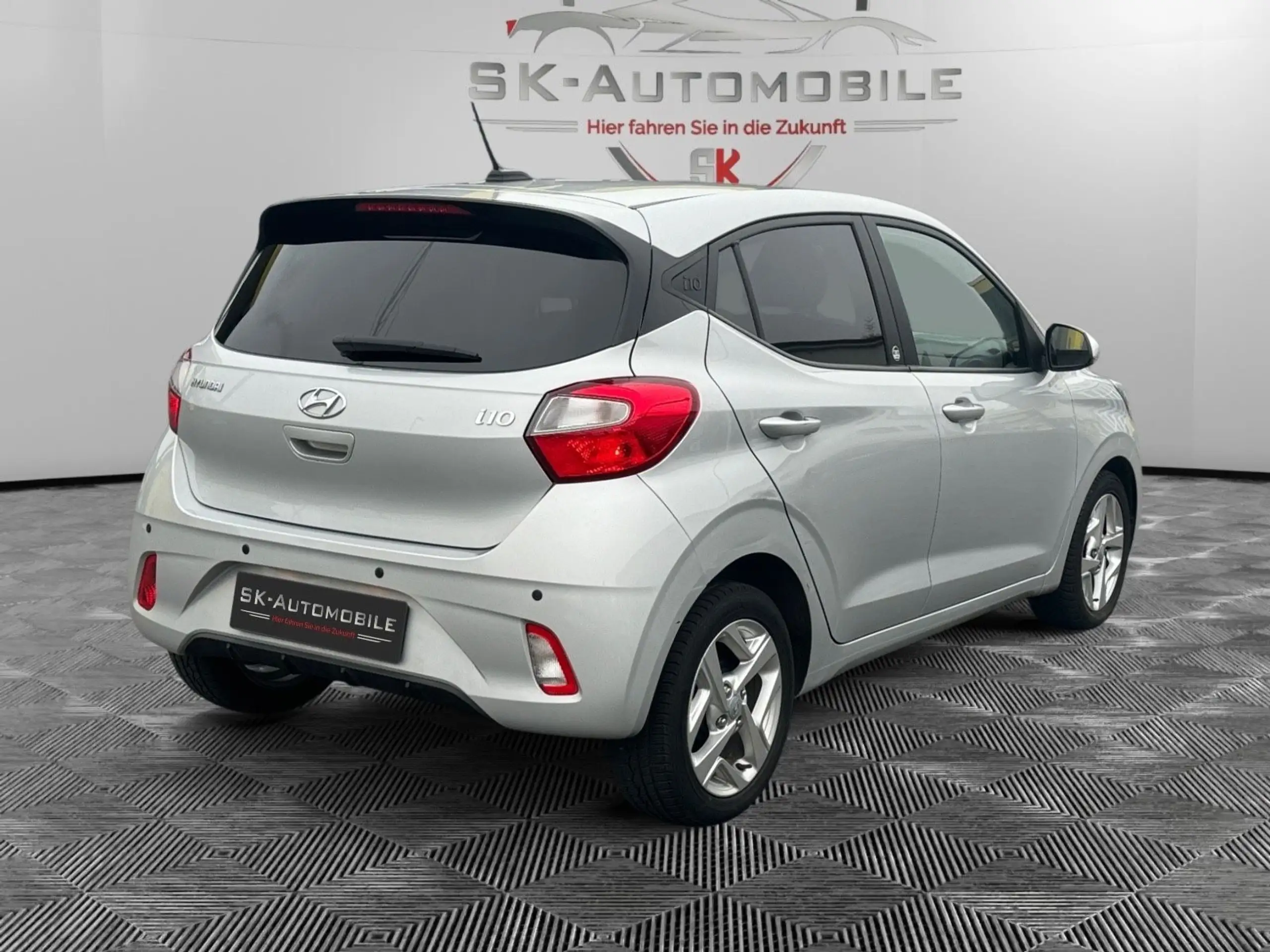 Hyundai - i10