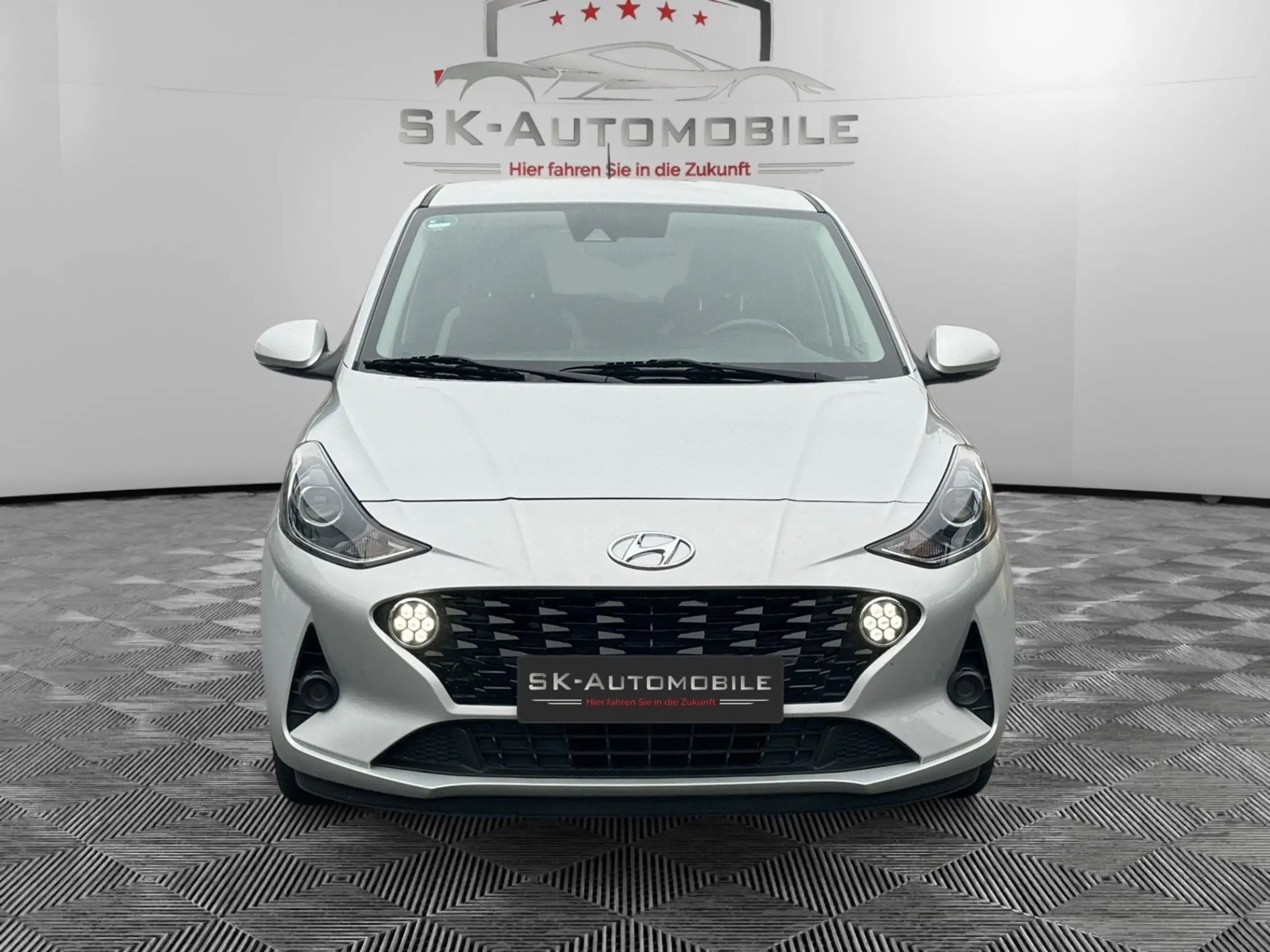 Hyundai - i10