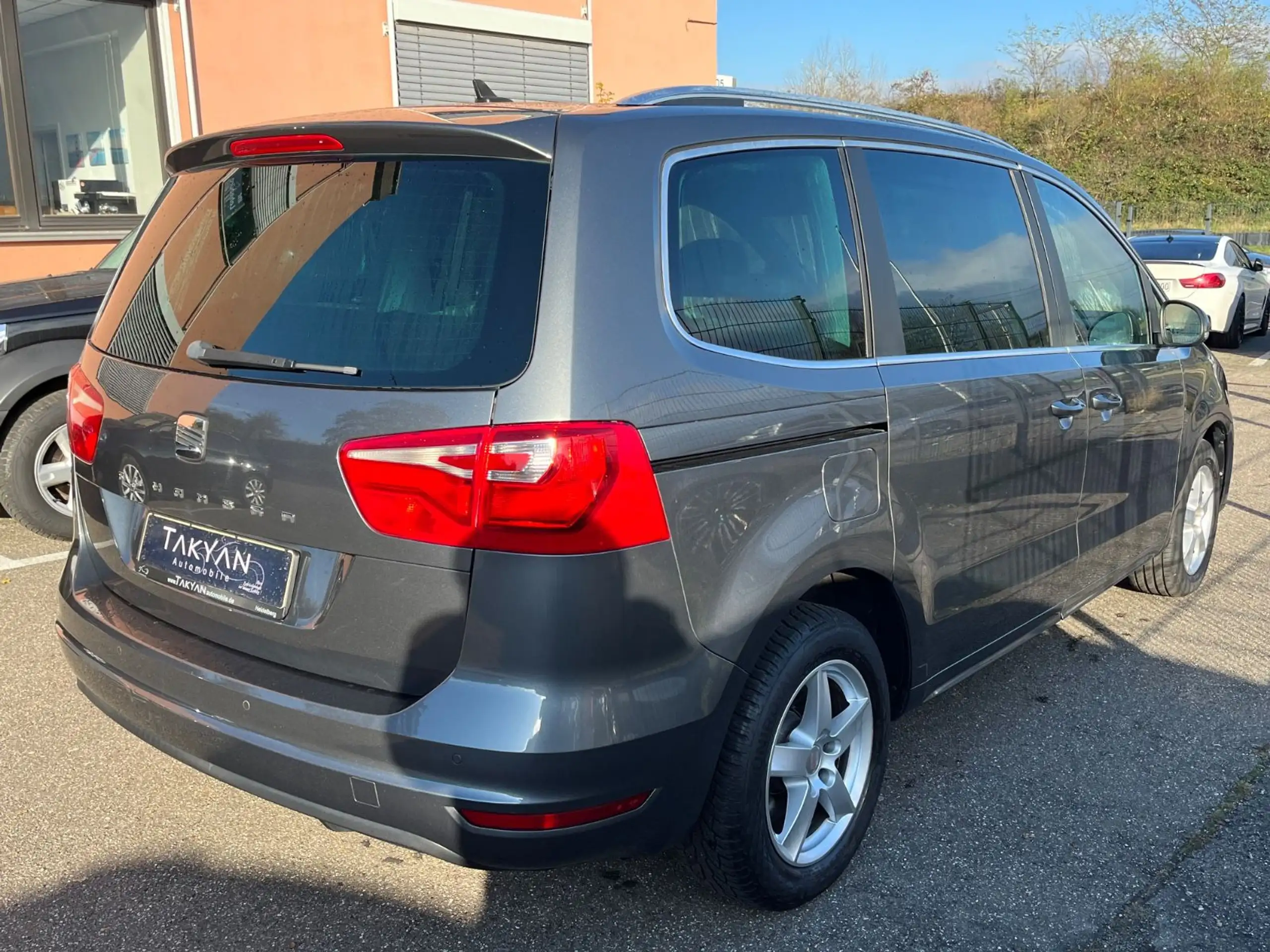 SEAT - Alhambra