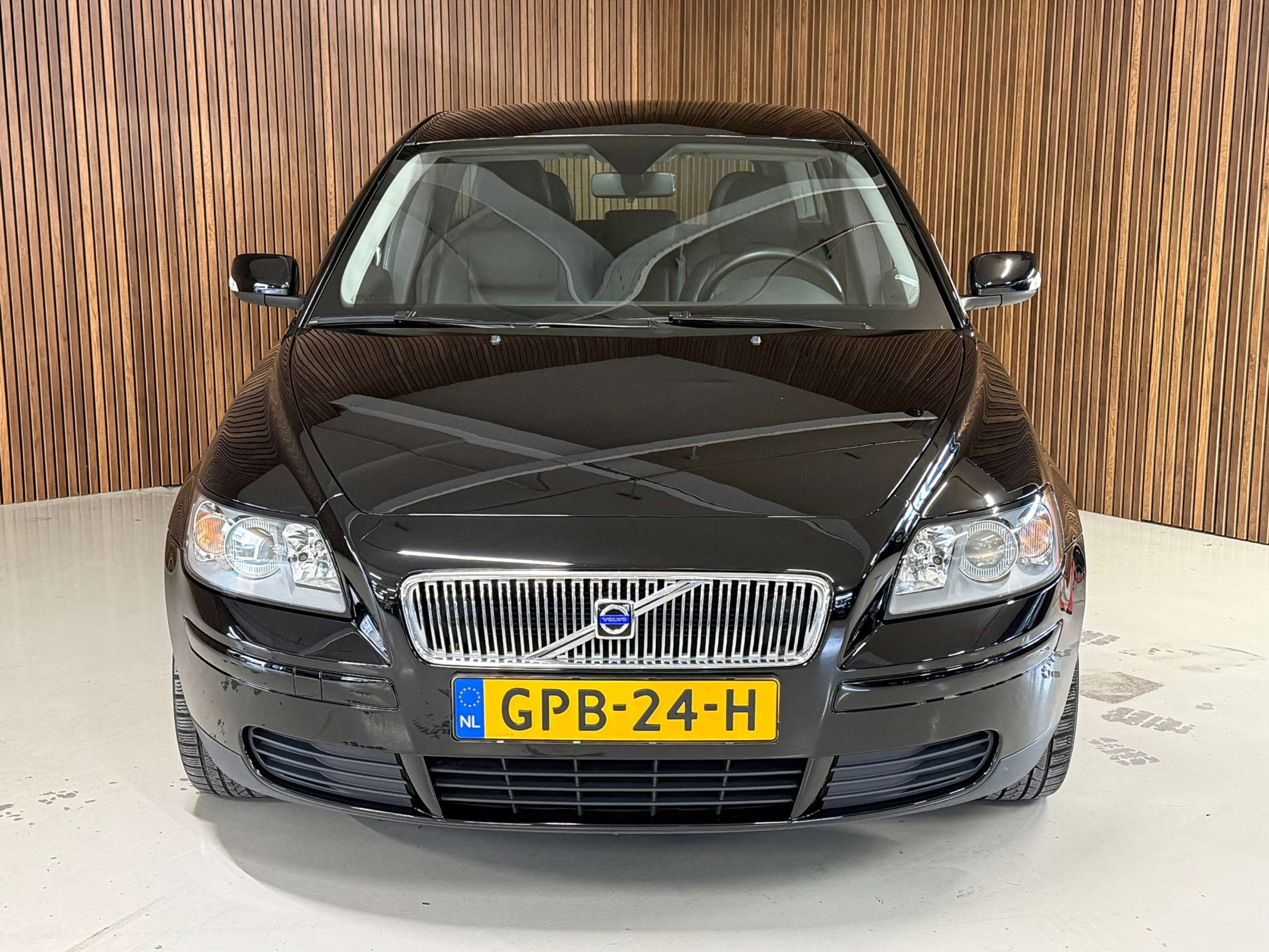 Volvo - V50