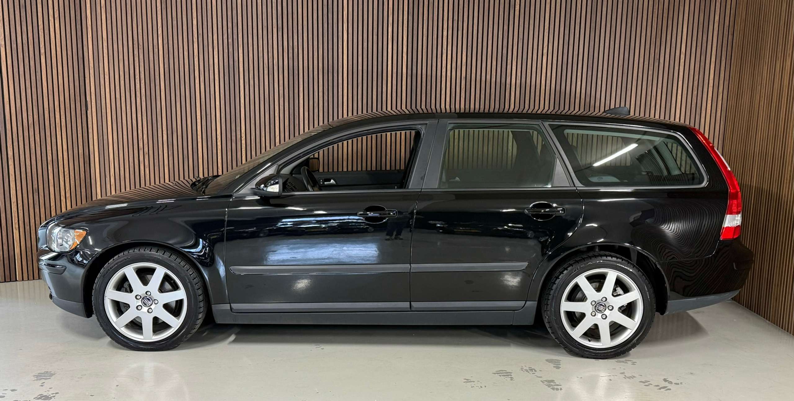 Volvo - V50