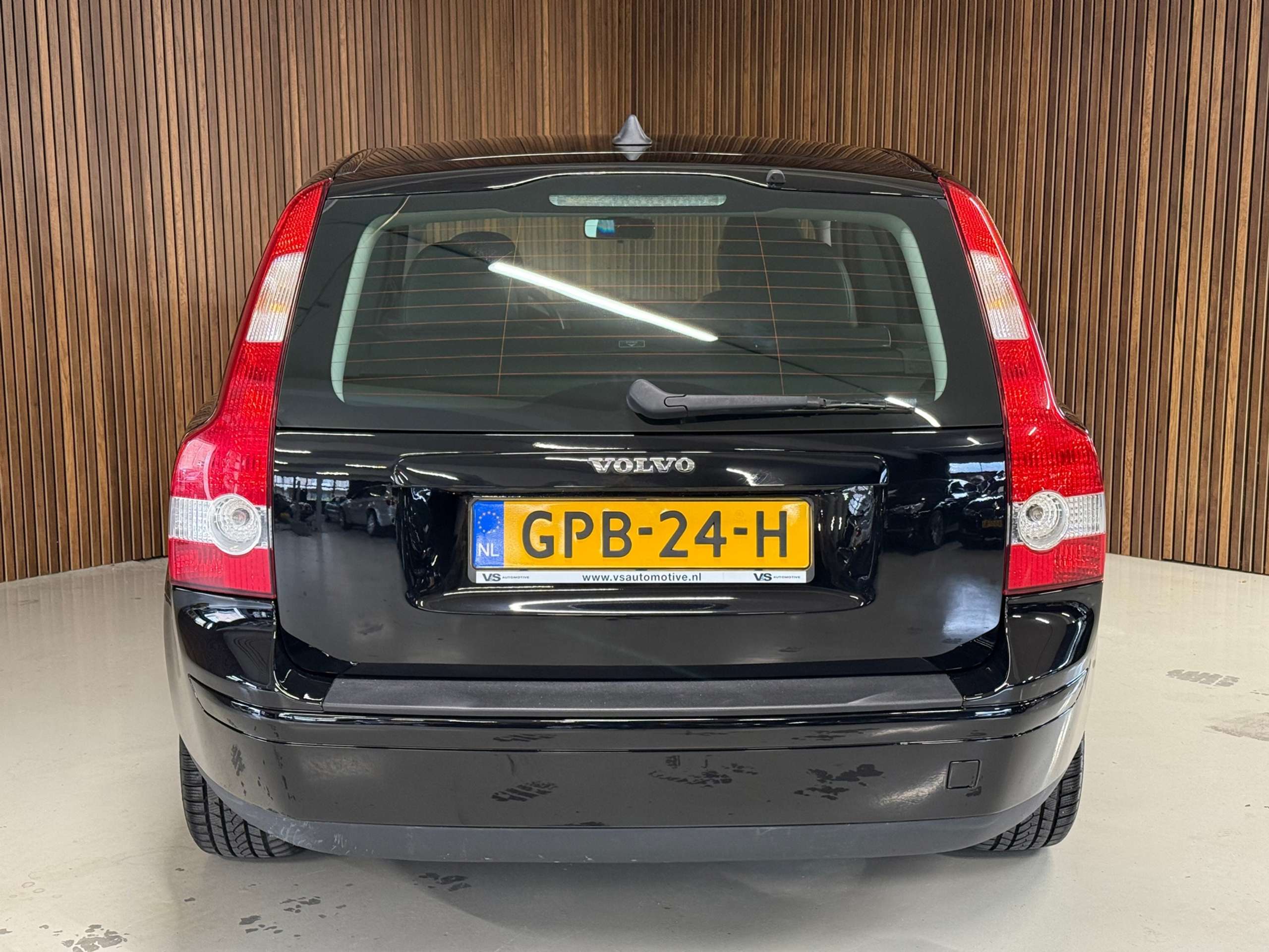 Volvo - V50