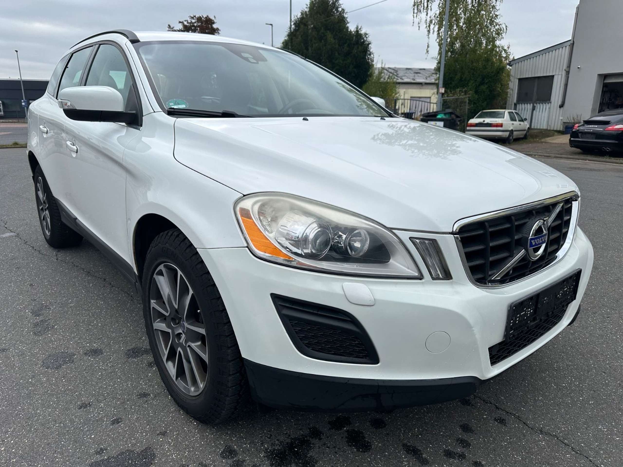 Volvo - XC60