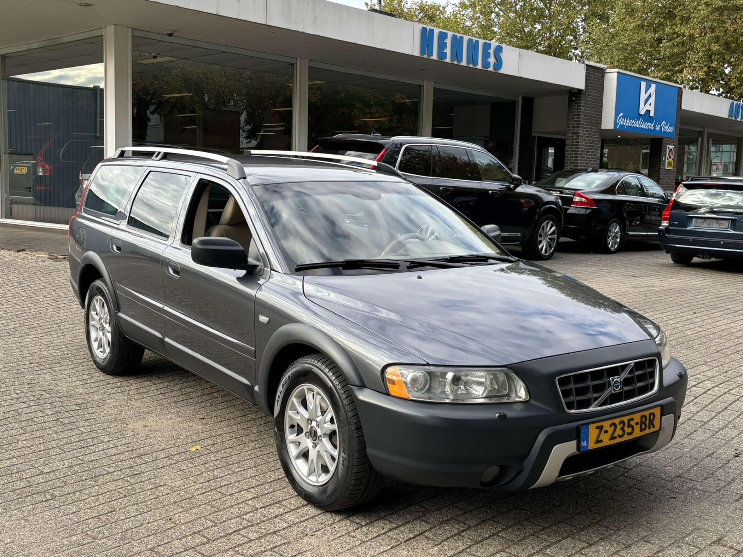 Volvo - XC70