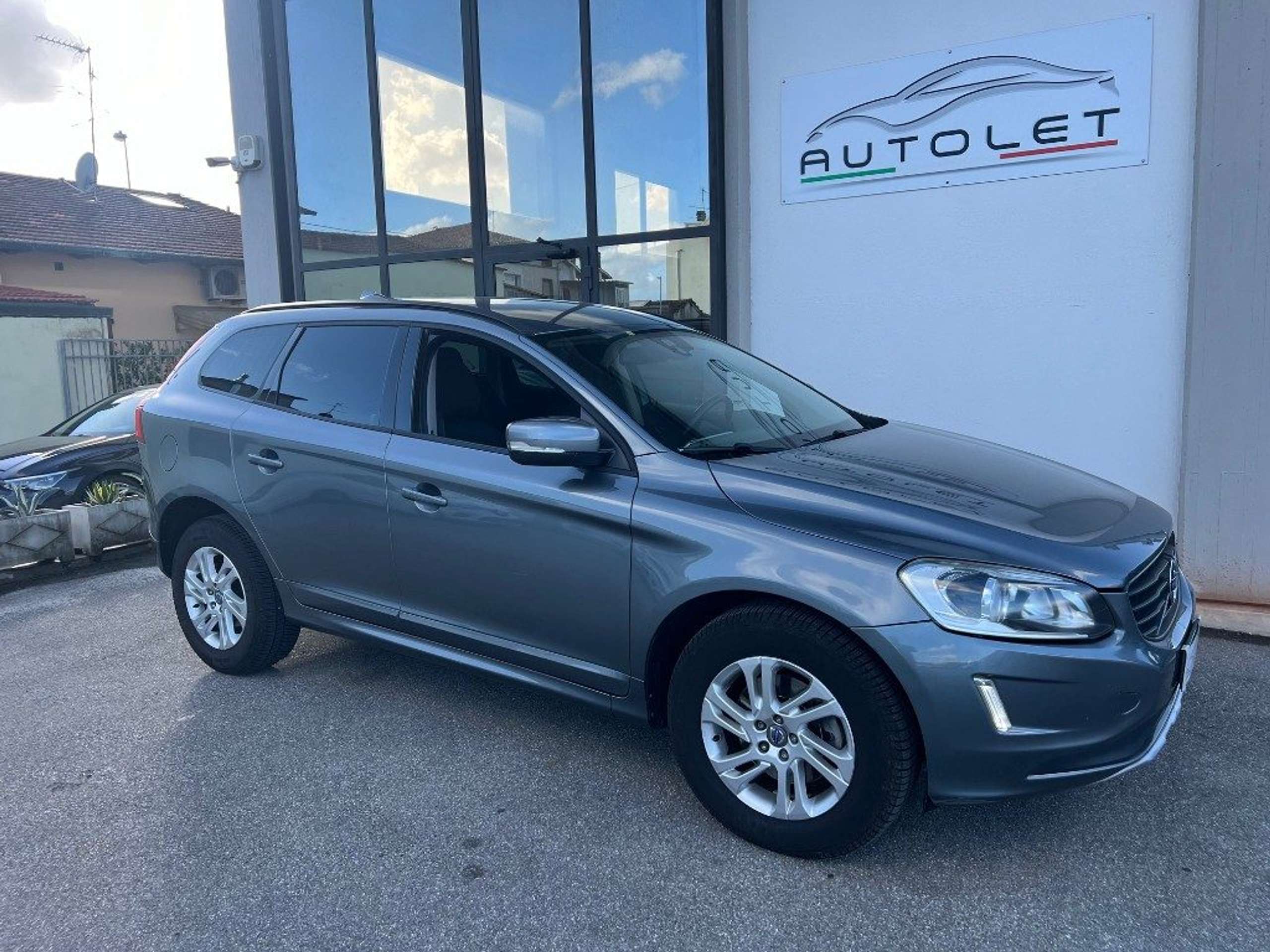 Volvo - XC60