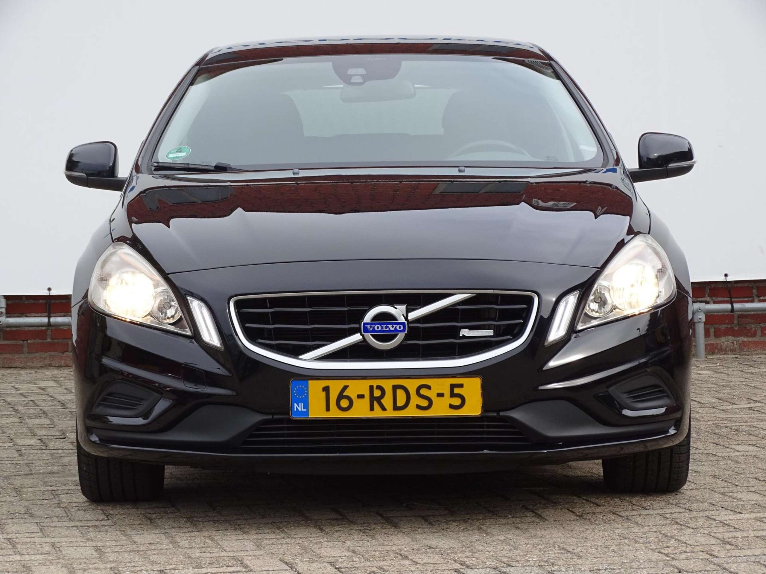 Volvo - V60