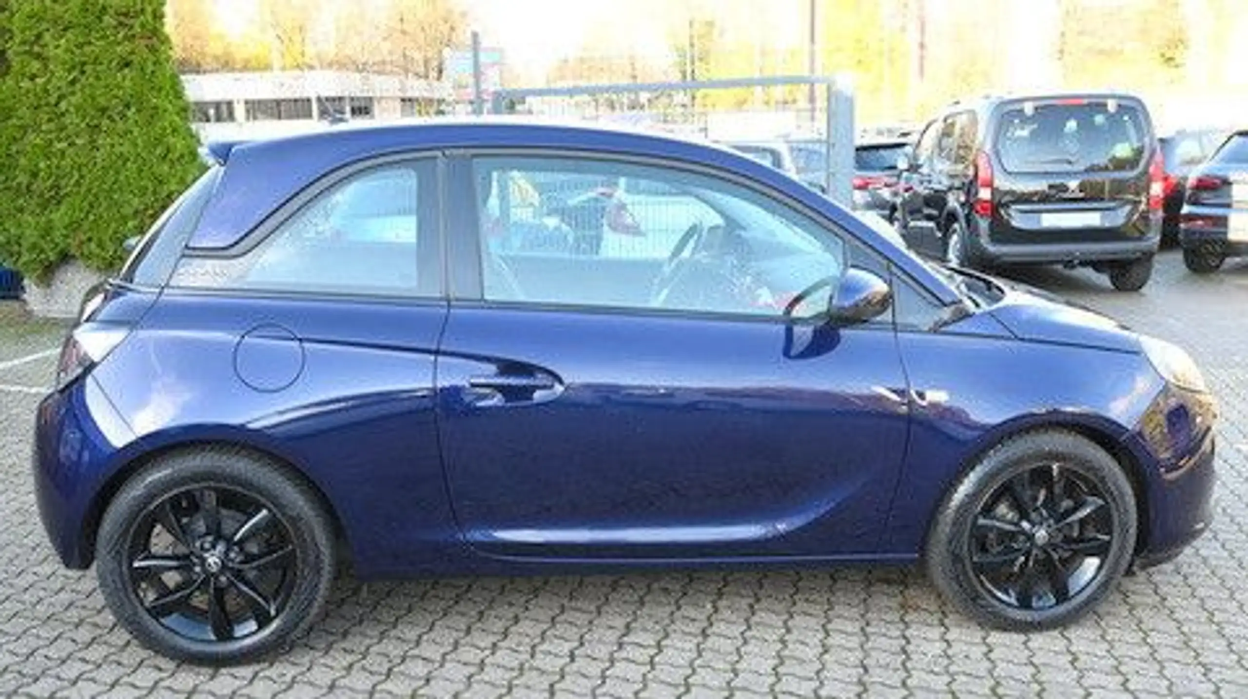 Opel - Adam