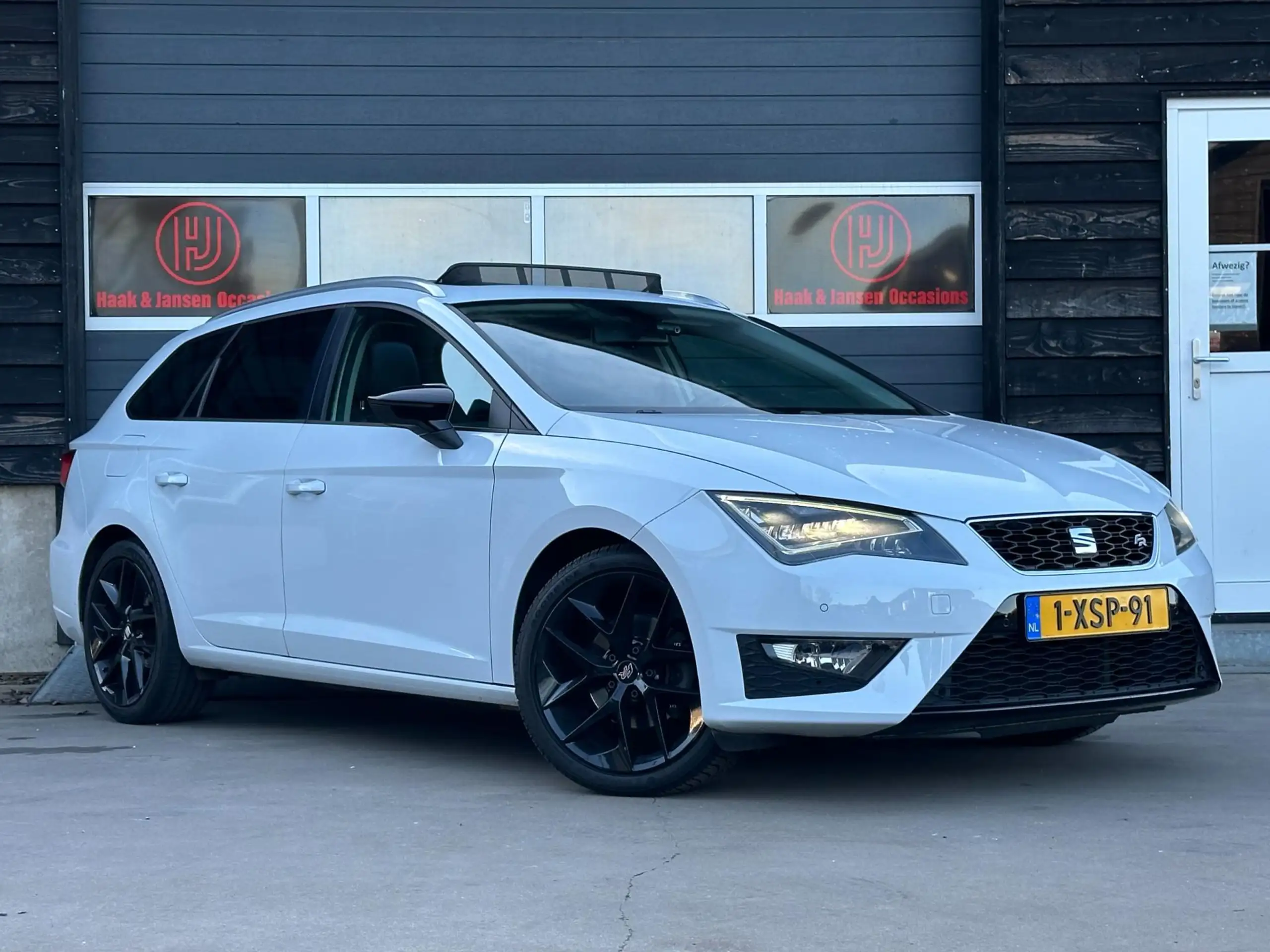 SEAT - Leon